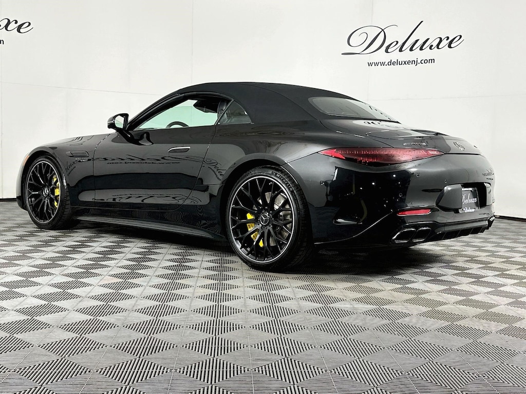 Used 2022 Mercedes-Benz SL-Class SL 55R4 AMG Night 4MATIC Convertible,