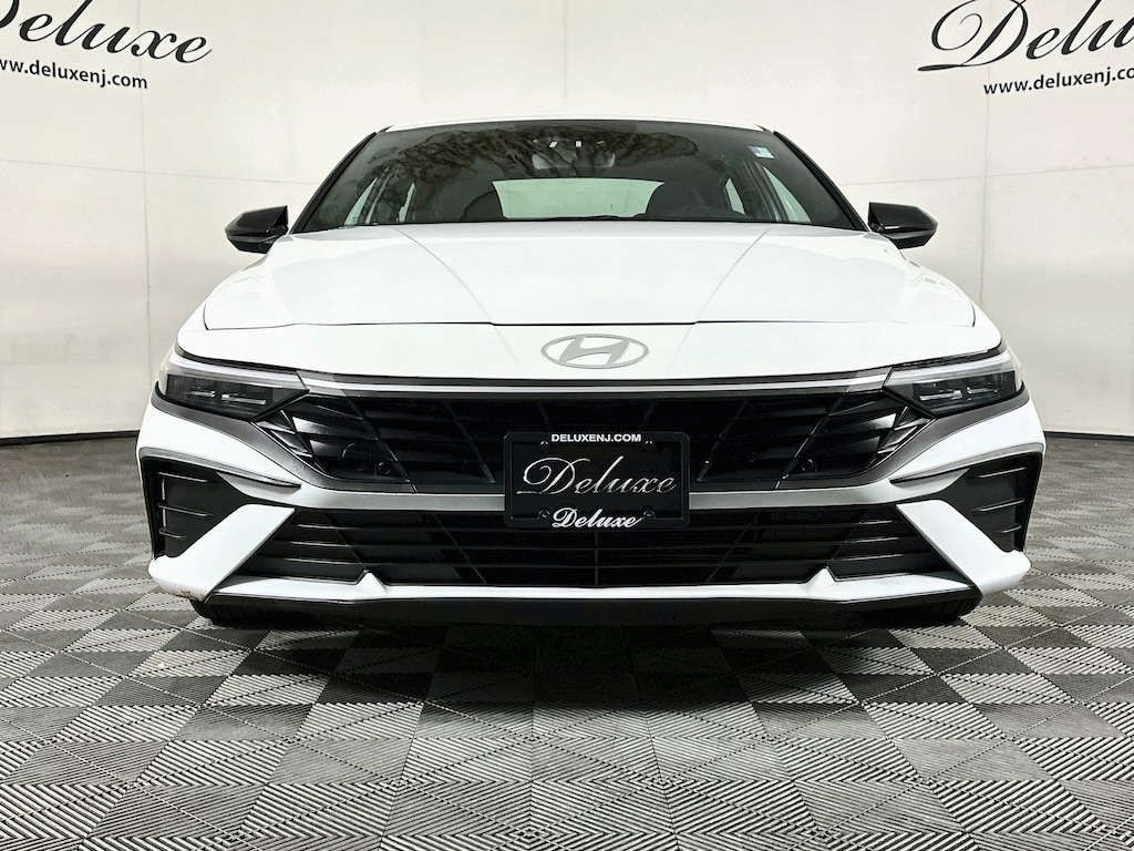 Used 2025 Hyundai Elantra SEL Sport Sedan,