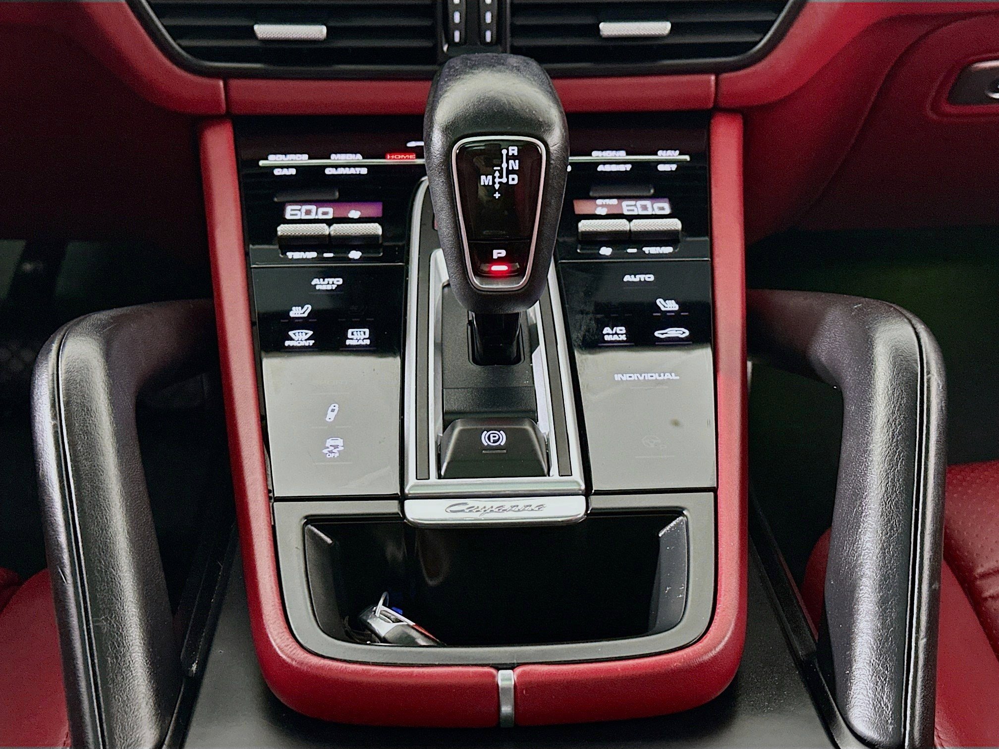 2022 Porsche Cayenne Coupe E-Hybrid - Photo 13