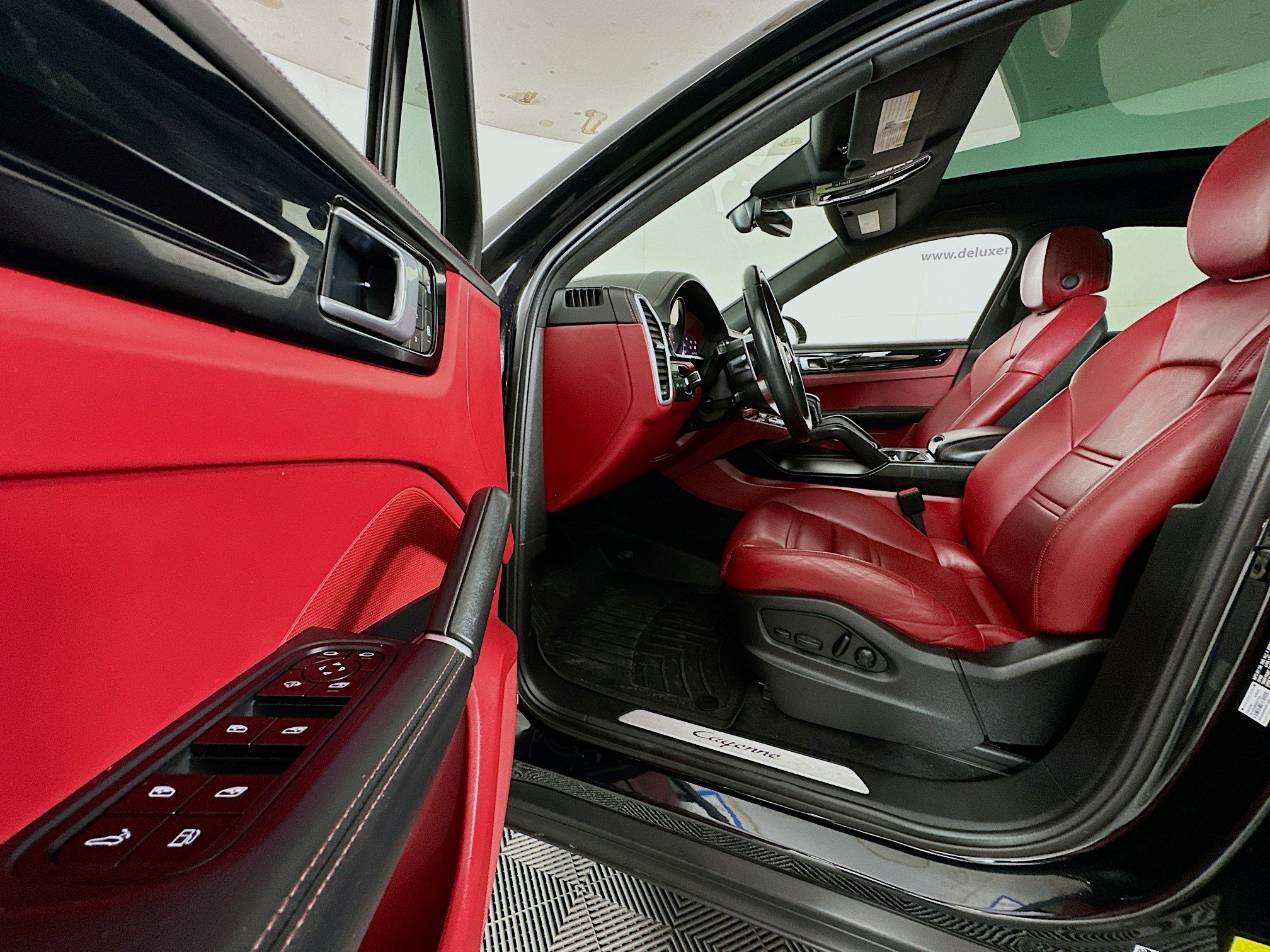 2022 Porsche Cayenne Coupe E-Hybrid - Photo 21