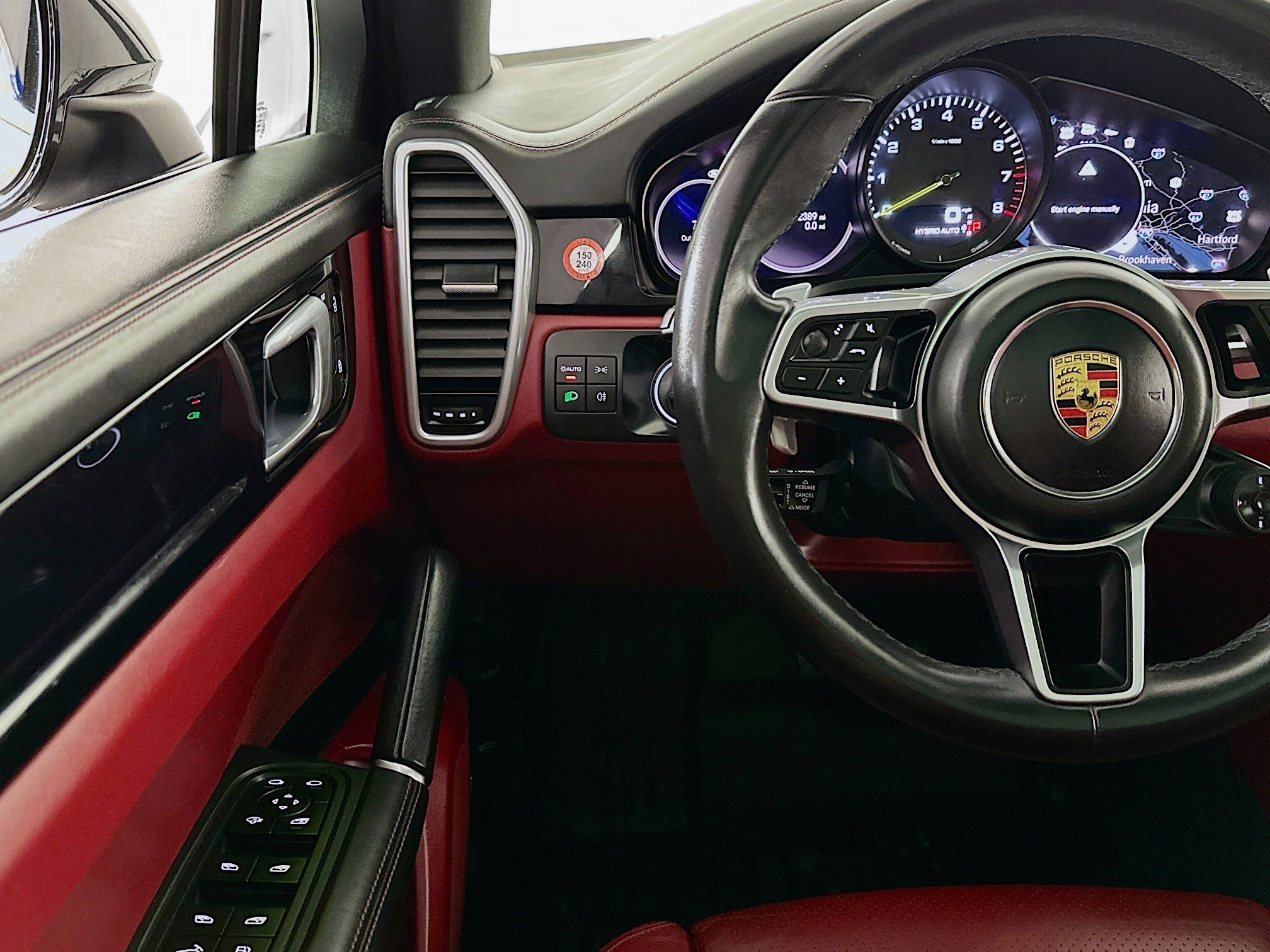 2022 Porsche Cayenne Coupe E-Hybrid - Photo 10