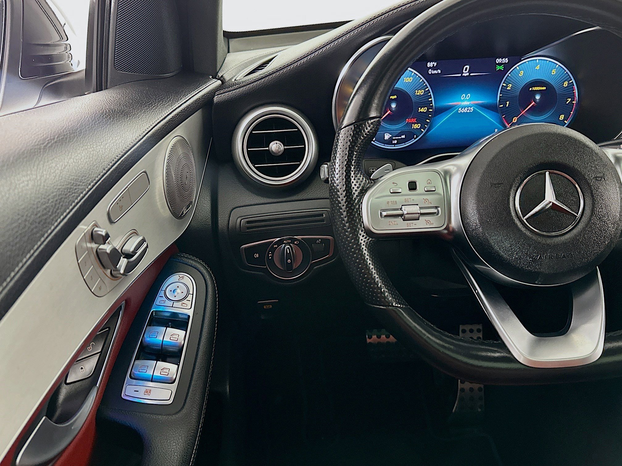 2023 Mercedes-Benz GLC Coupe GLC300 - Photo 10