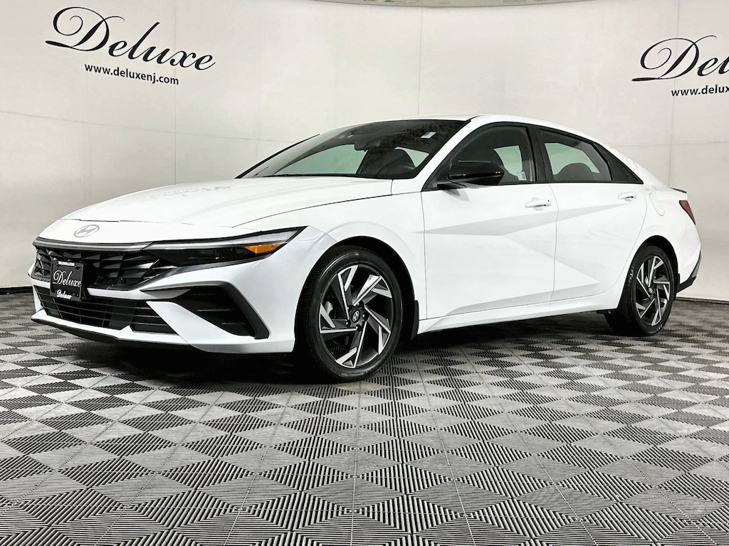 Used 2025 Hyundai Elantra SEL Sport Sedan,