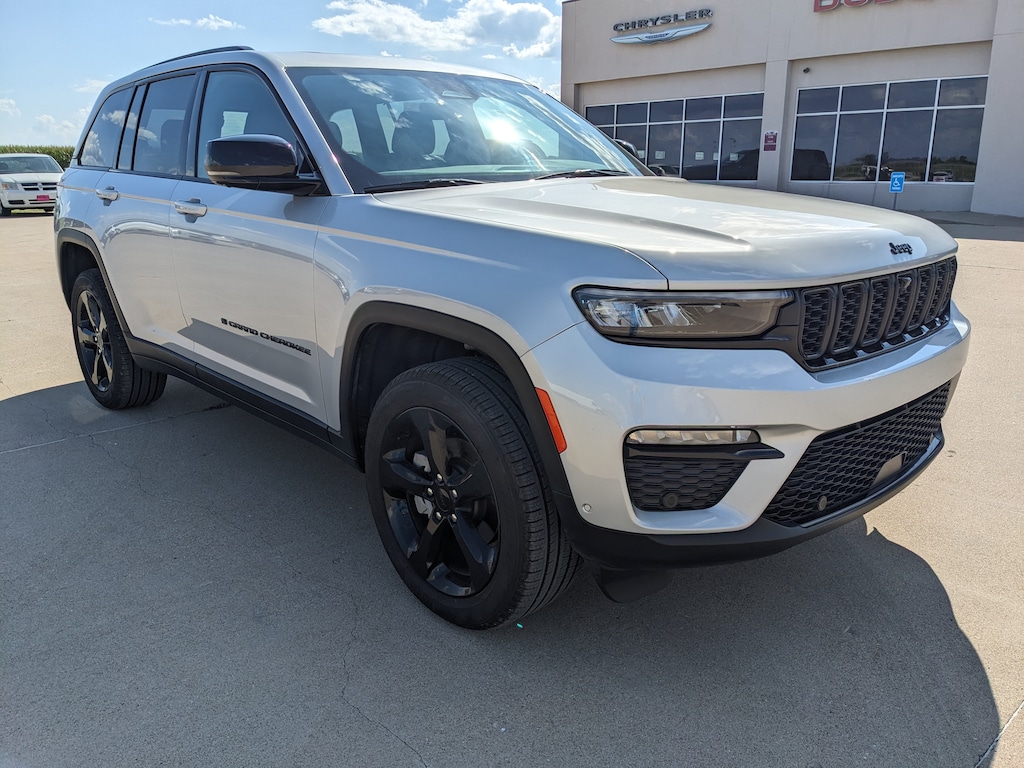 Used 2025 Jeep Grand Cherokee LIMITED
