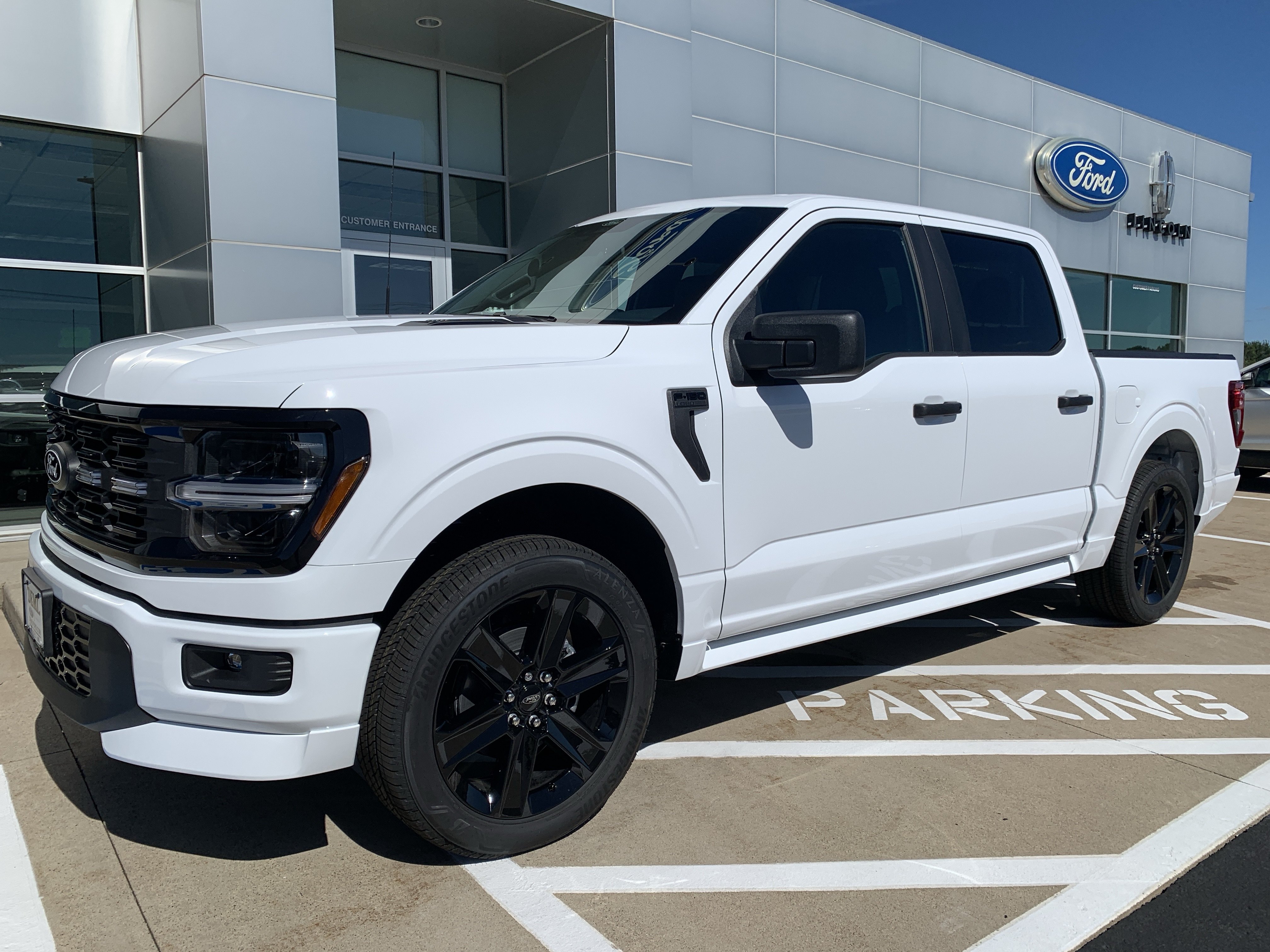 New 2026 Ford F-150 STX LOBO SuperCrew 4x4 Truck