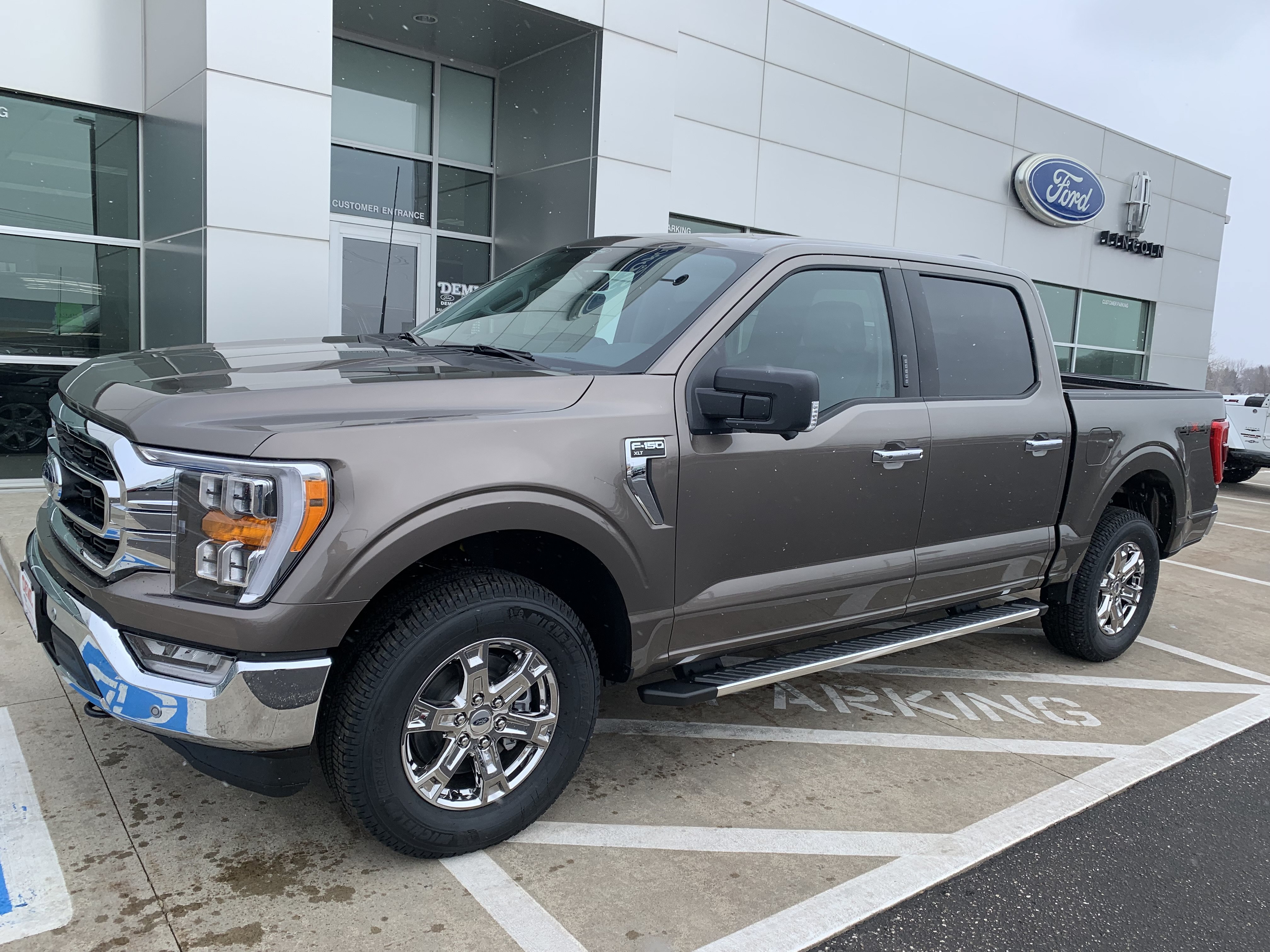 Used 2022 Ford F-150 XLT with VIN 1FTEW1EP5NKD40918 for sale in Waseca, Minnesota