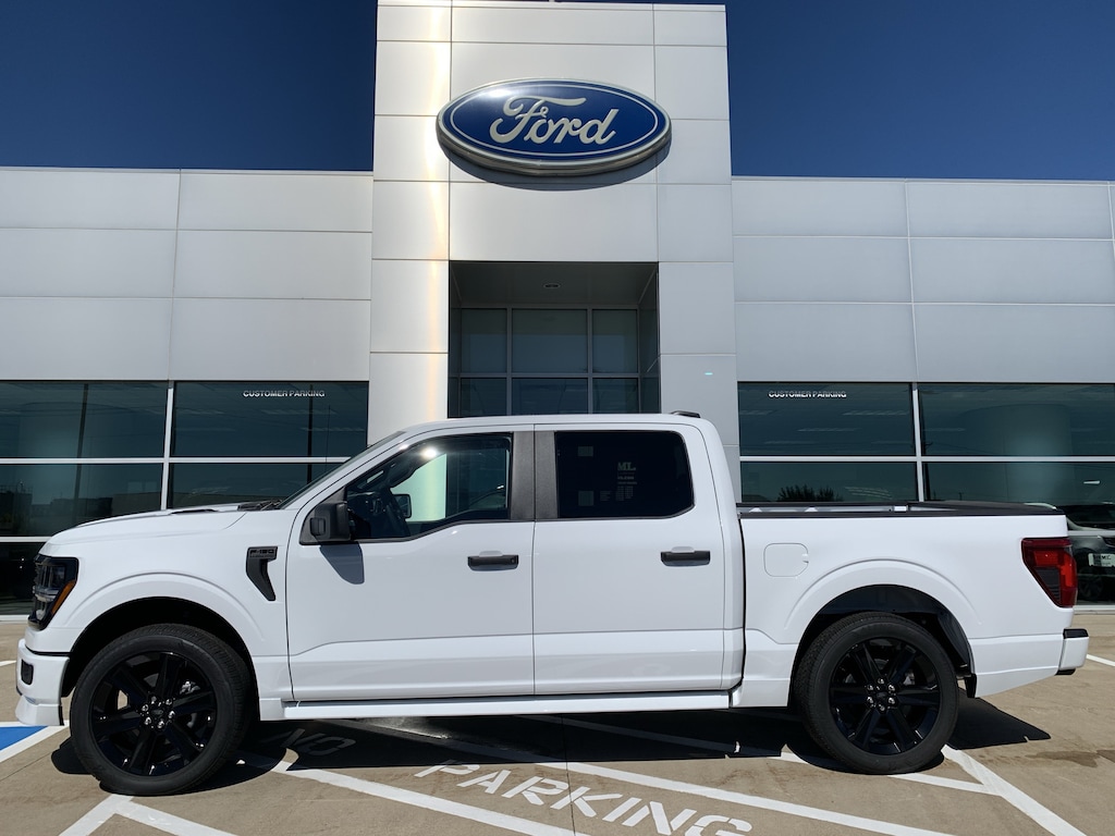 New 2026 Ford F-150 STX LOBO SuperCrew 4x4 Truck