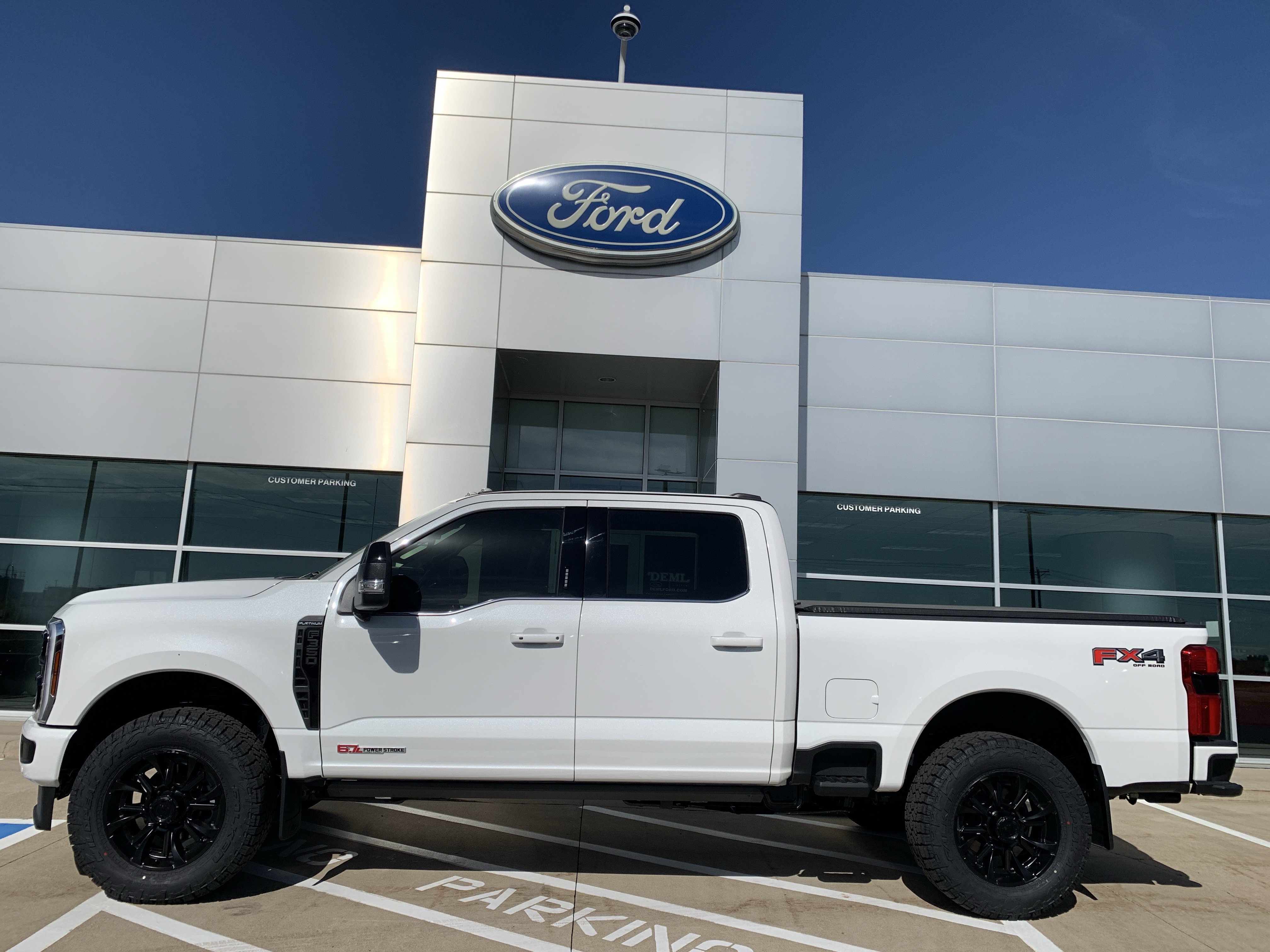 New 2027 Ford F-350 Platinum Crew Cab 4x4 Truck