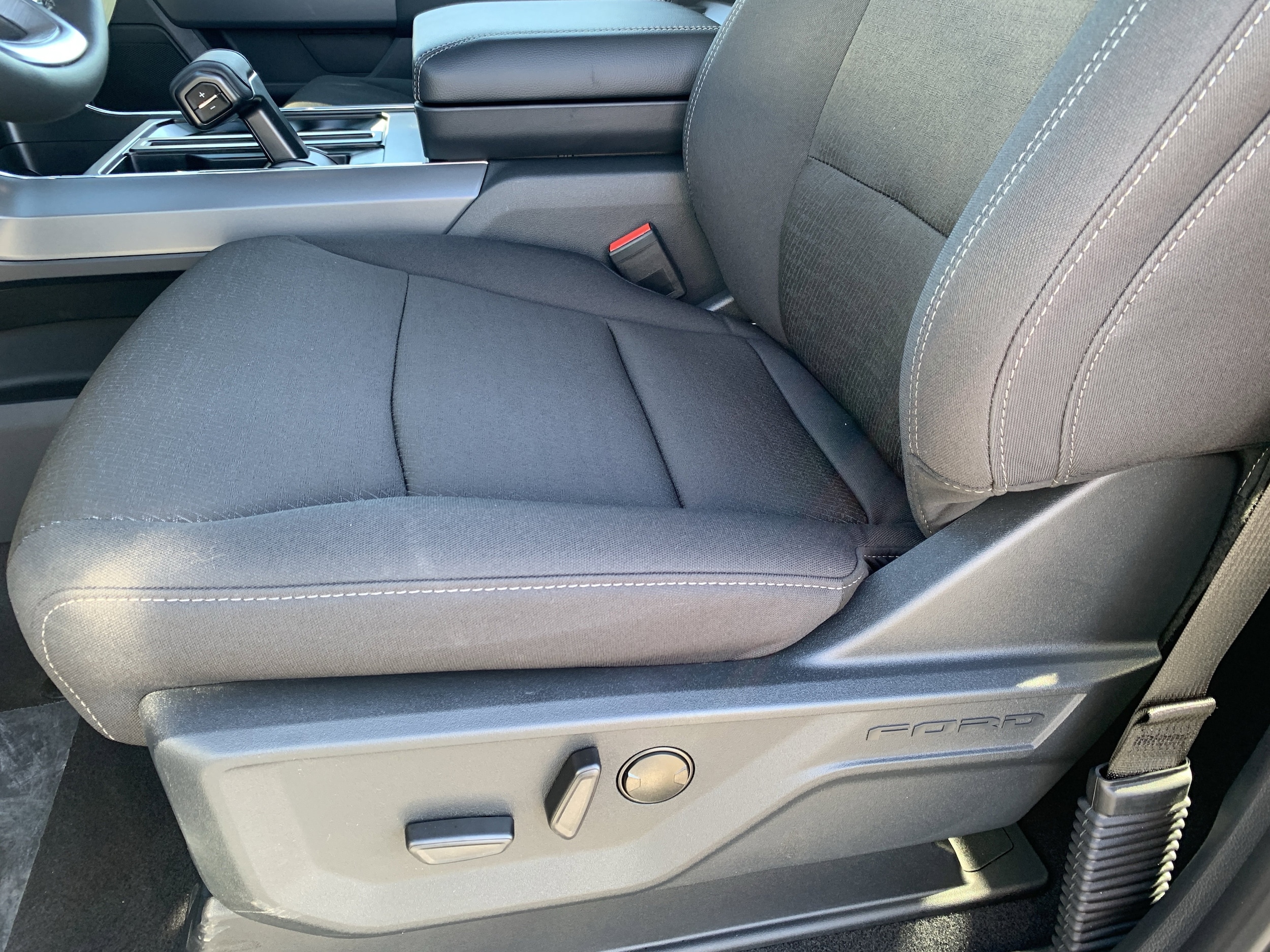 2026 Ford F-150 XLT - Photo 15