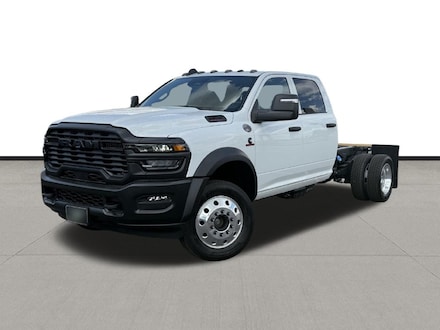 2026 Ram 5500 Chassis Cab TRADESMAN  CREW  4X4 60' CA Pickup