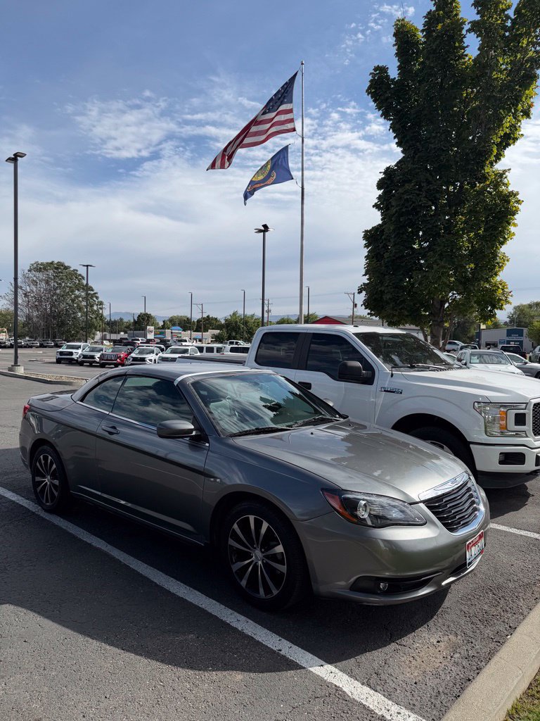 2012 Chrysler 200