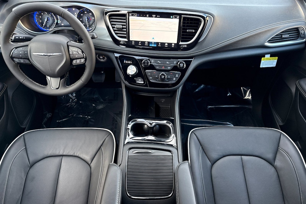 New 2026 Chrysler Pacifica LIMITED AWD Passenger Van
