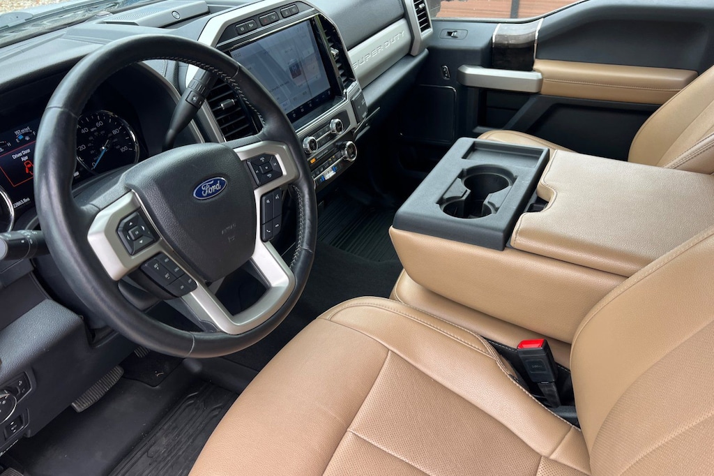 Used 2022 Ford F-250SD Lariat Truck
