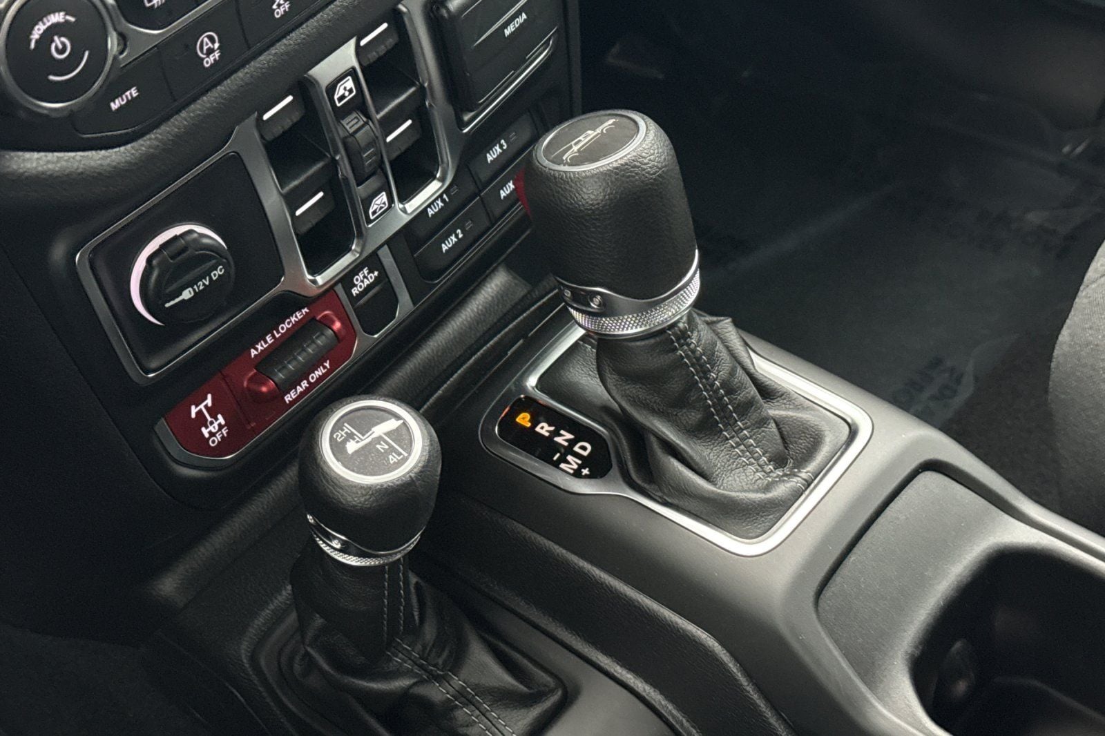 2026 Jeep Gladiator Willys - Photo 16