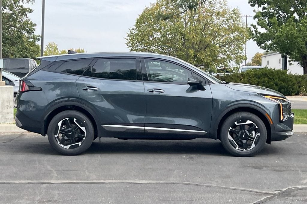 New 2026 Kia Sportage Hybrid S SUV
