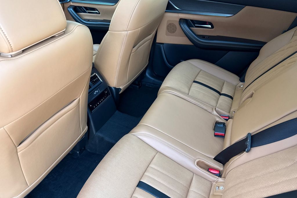 2026 Mazda CX-70 Premium Plus Package - Photo 14