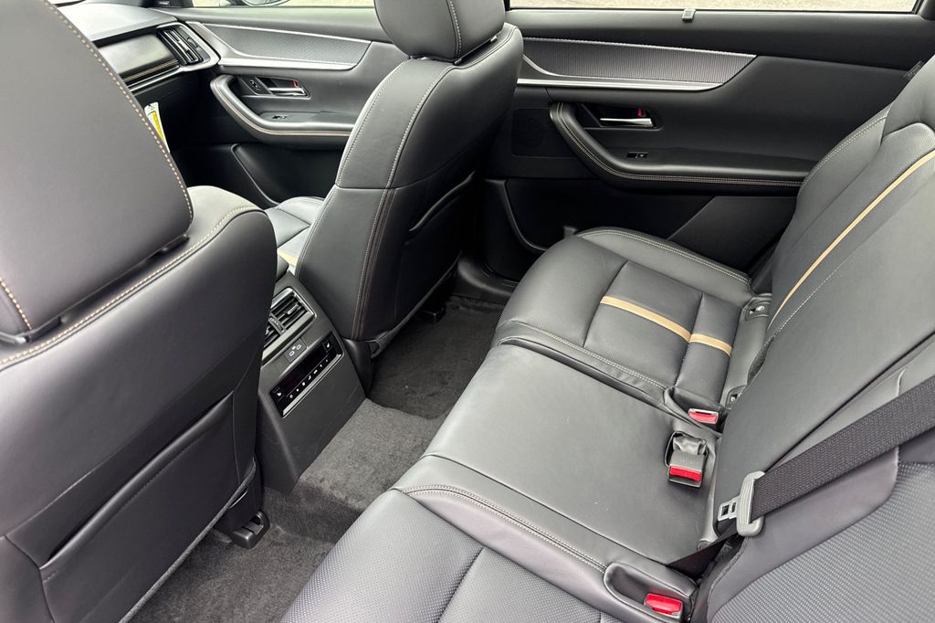 2026 Mazda CX-70 Premium Plus Package - Photo 14