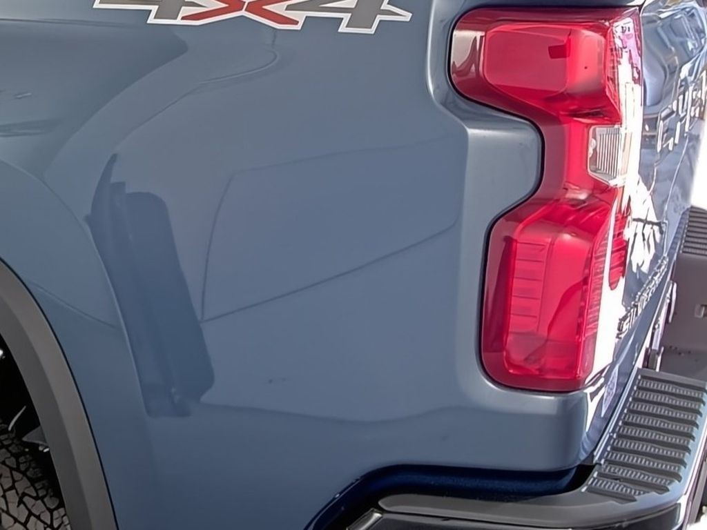 2026 Chevrolet Silverado 2500 HD Custom - Photo 10