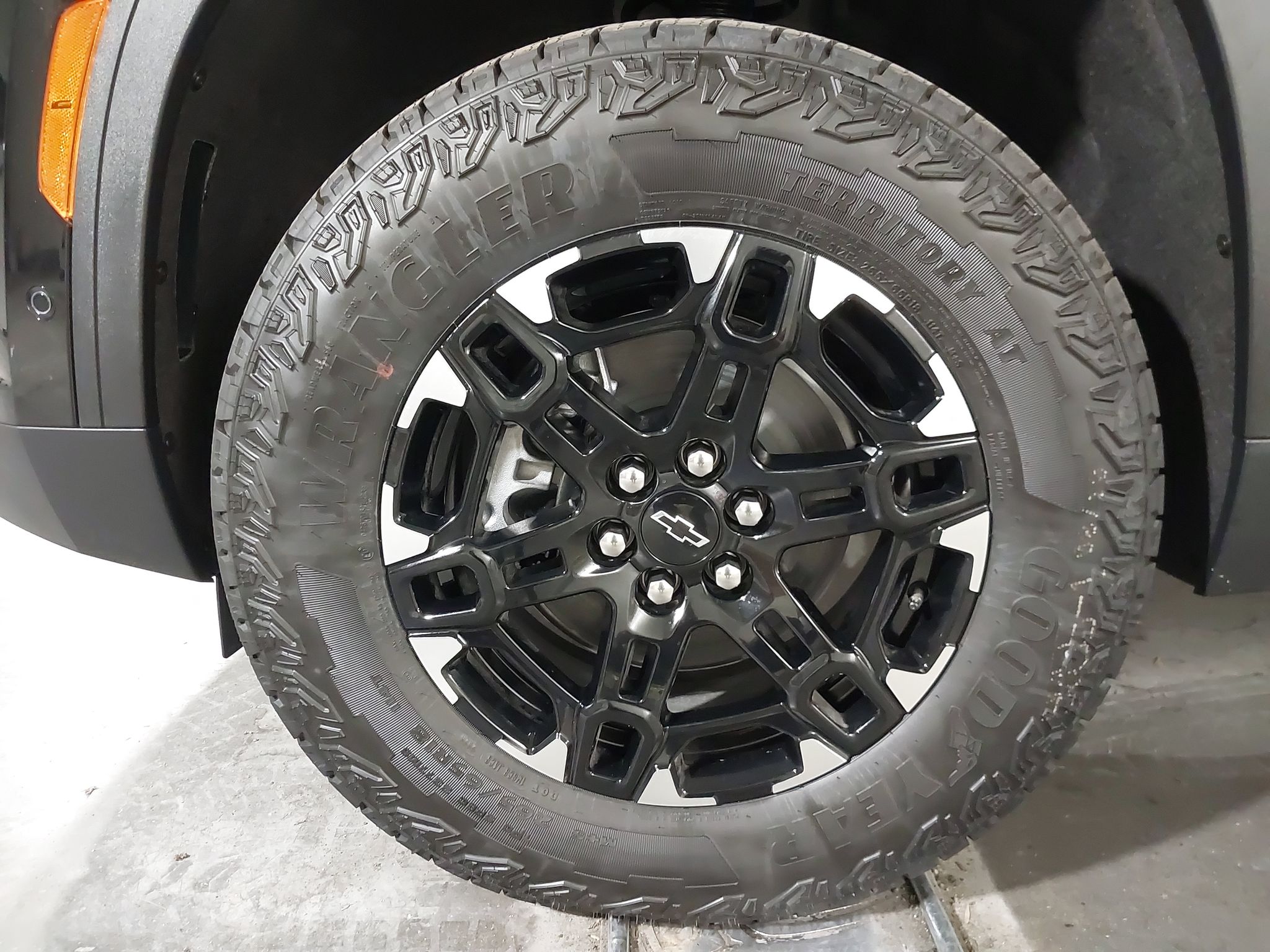 2027 Chevrolet Traverse Z71 - Photo 18