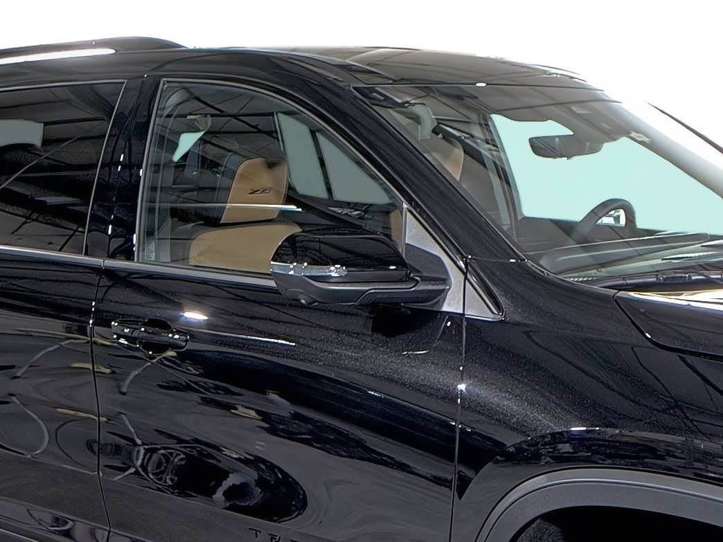 2027 Chevrolet Traverse Z71 - Photo 15