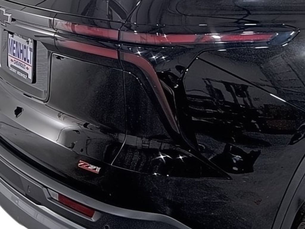 2027 Chevrolet Traverse Z71 - Photo 13