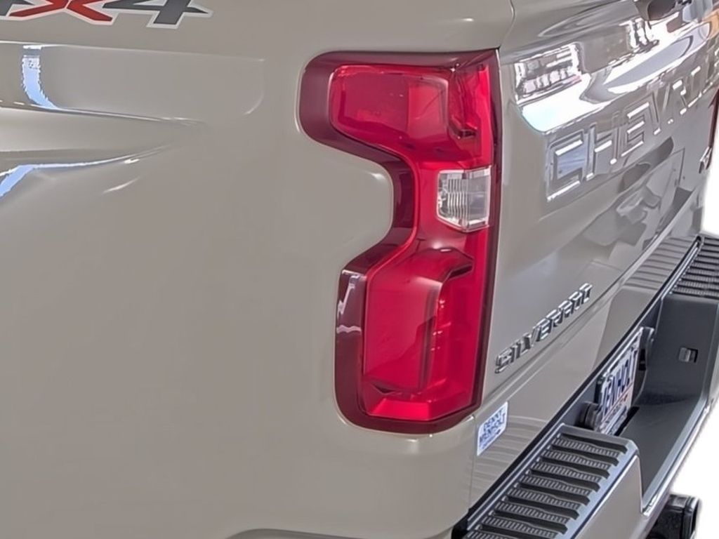 2026 Chevrolet Silverado 1500 RST - Photo 10