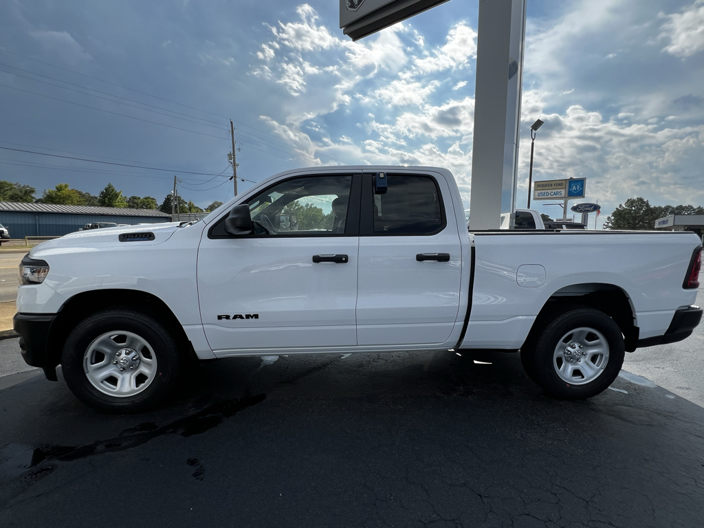 2026 Ram 1500 TRADESMAN QUAD CAB 4X4 6'4 BOX Pickup