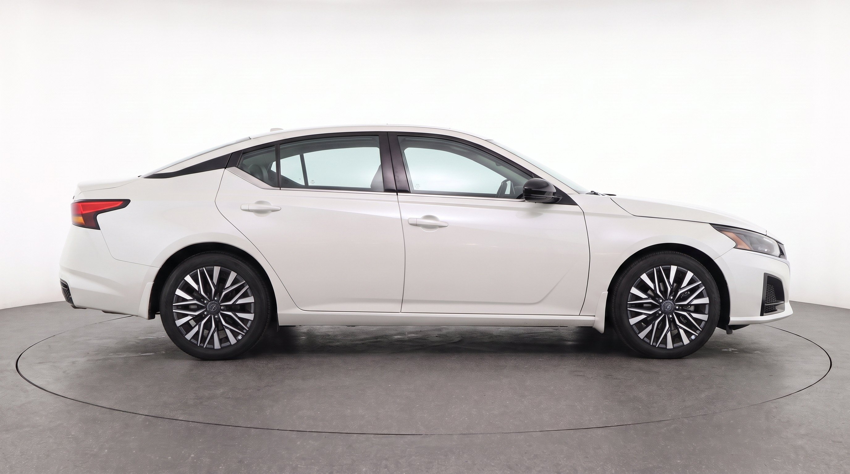 Thumbnail: 2026 Nissan Altima - 10
