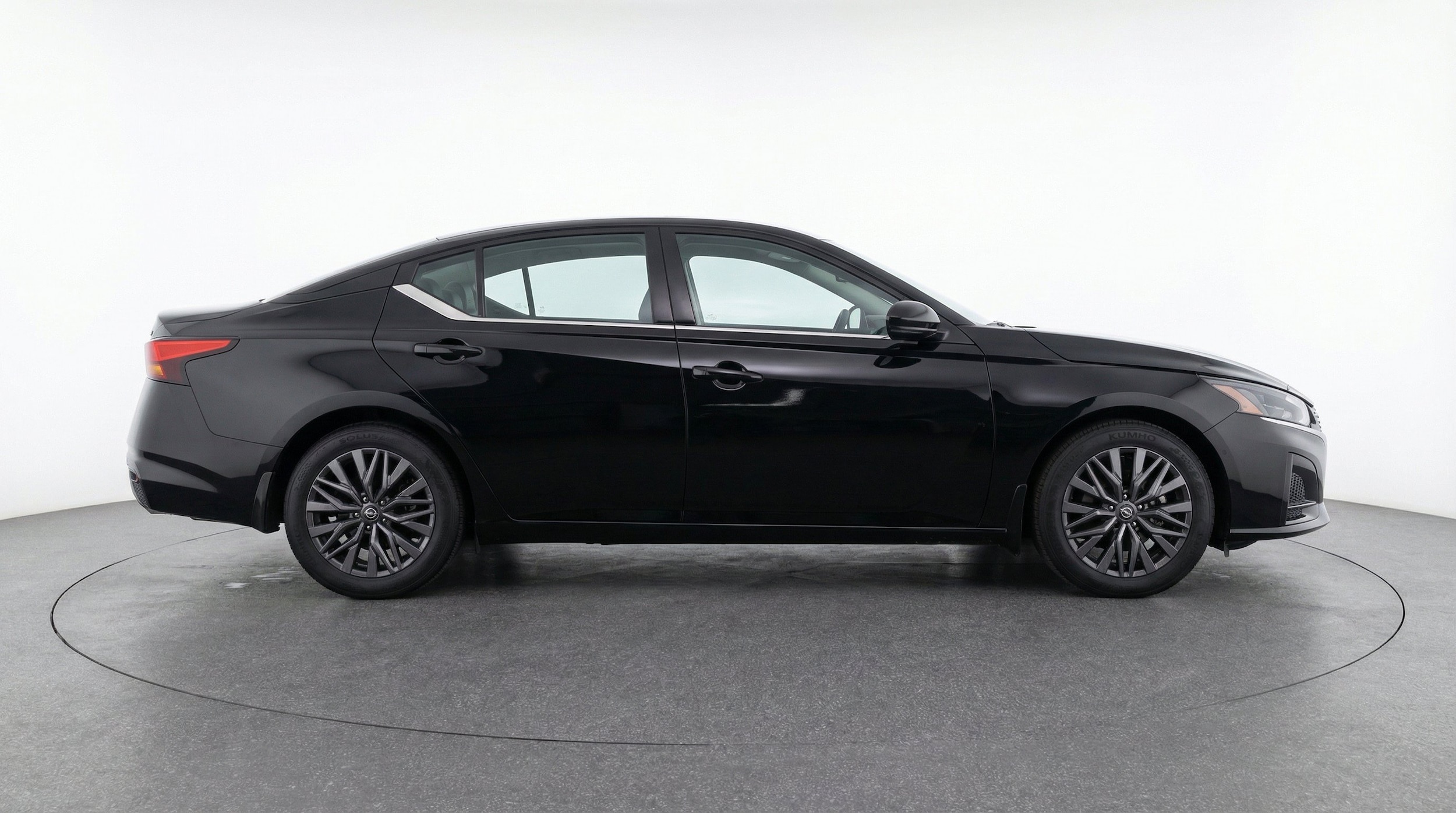 Thumbnail: 2025 Nissan Altima - 10