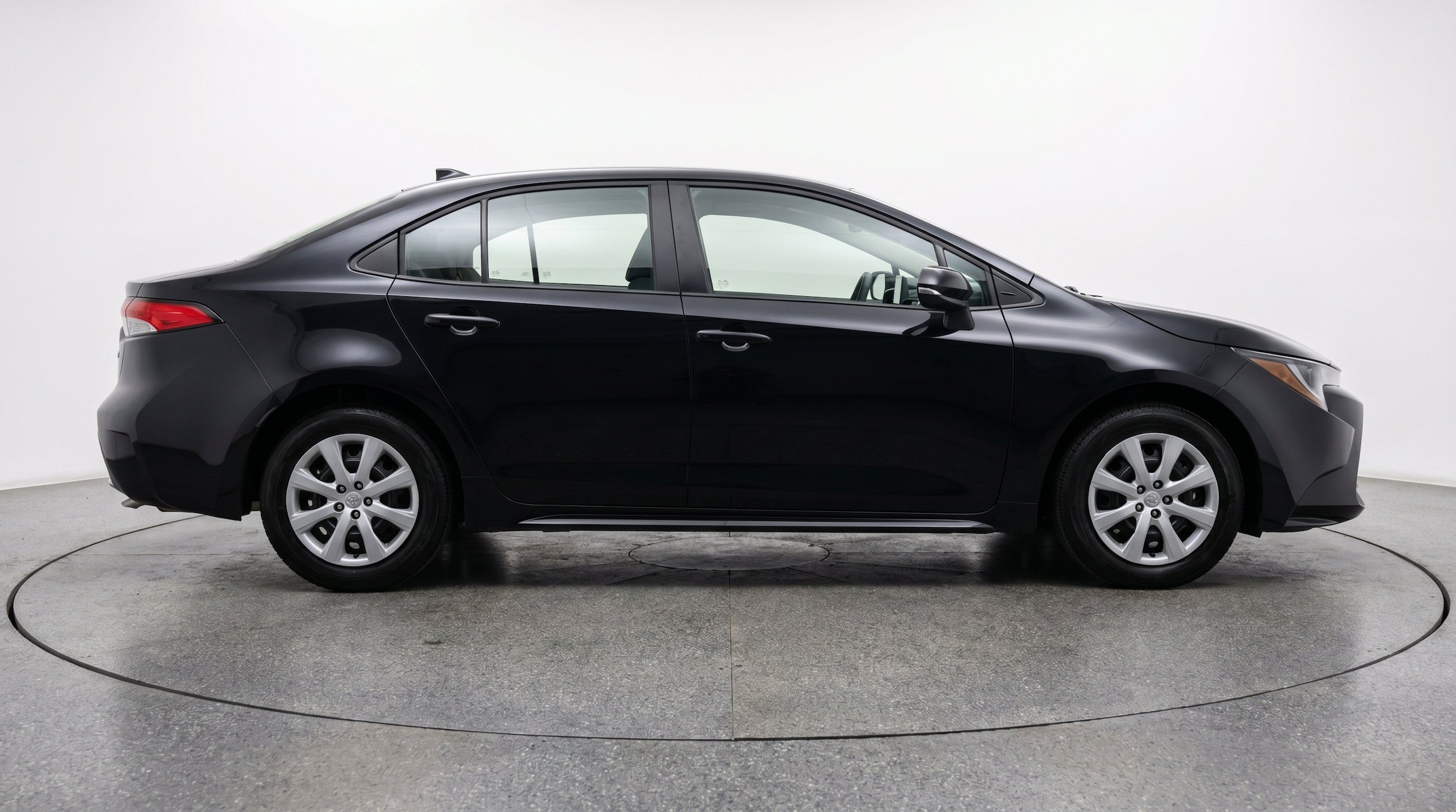 Thumbnail: 2025 Toyota Corolla - 10