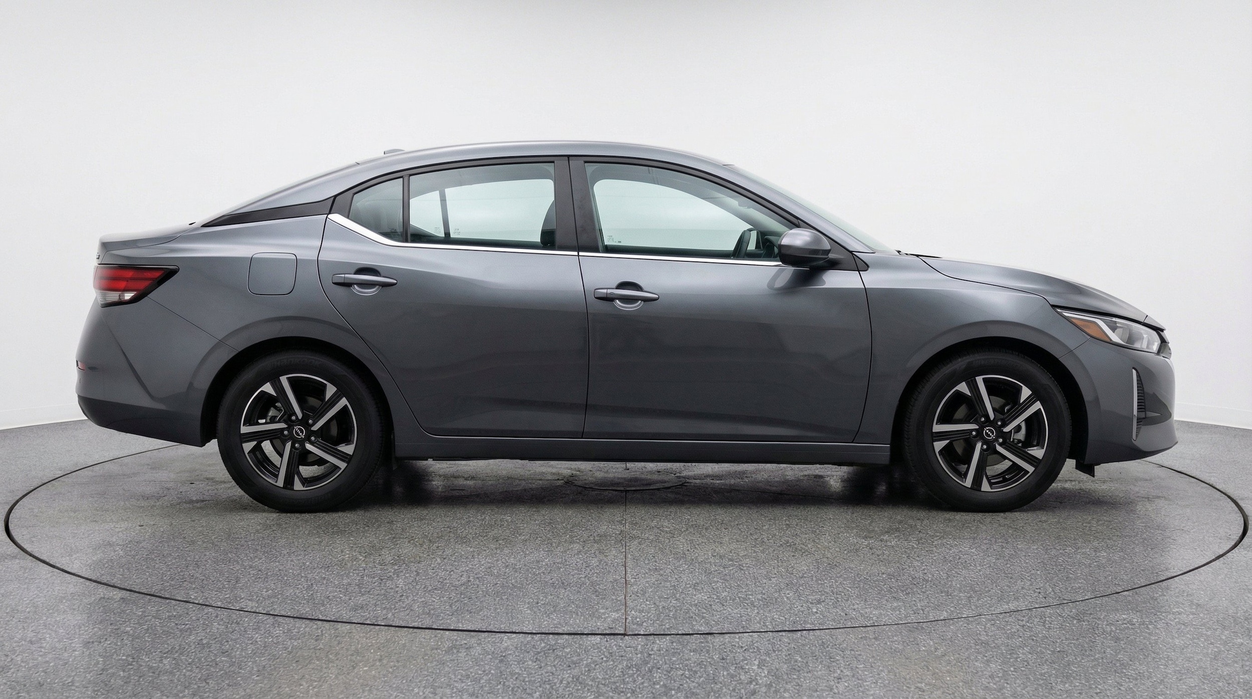 Thumbnail: 2025 Nissan Sentra - 10