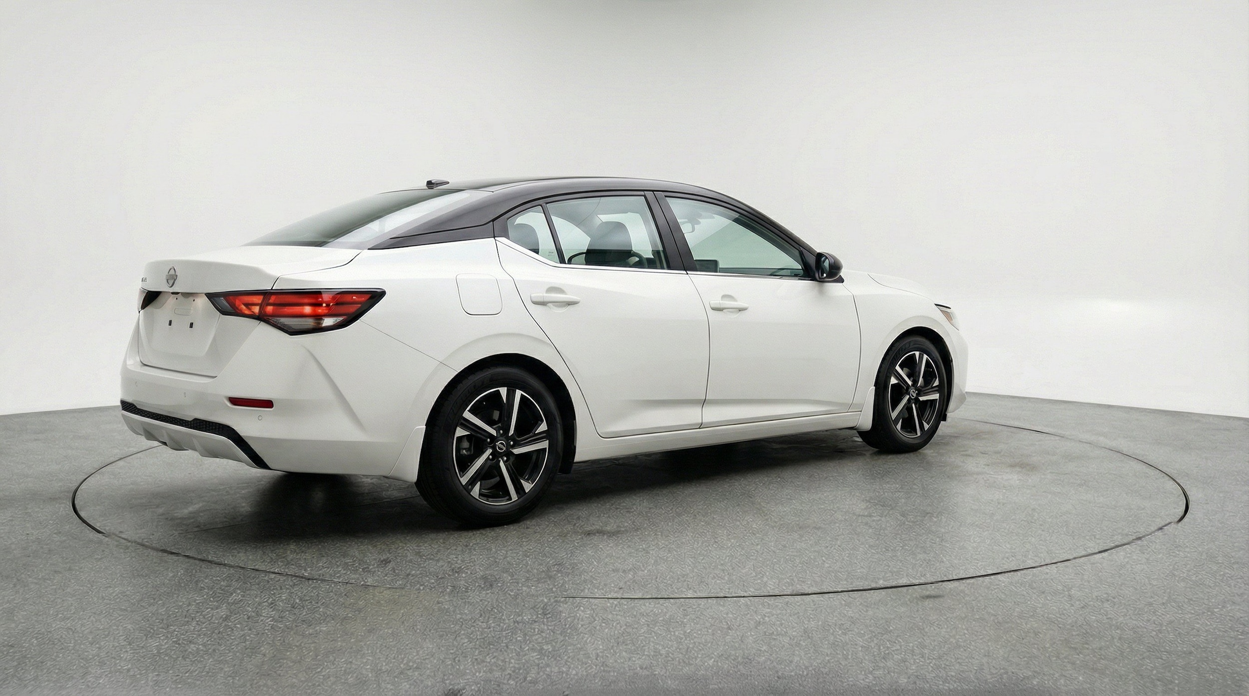 Thumbnail: 2025 Nissan Sentra - 9
