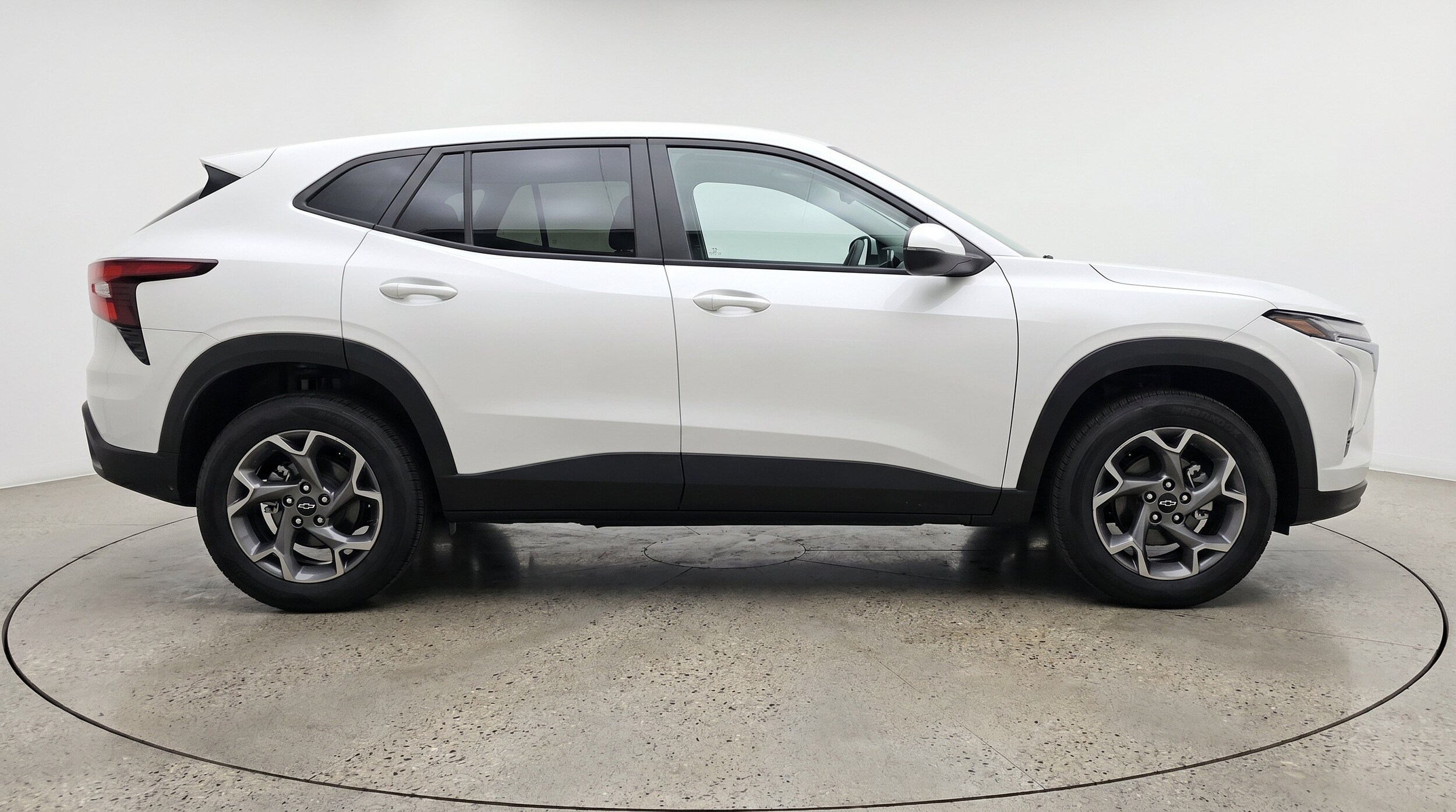 Thumbnail: 2025 Chevrolet Trax - 11