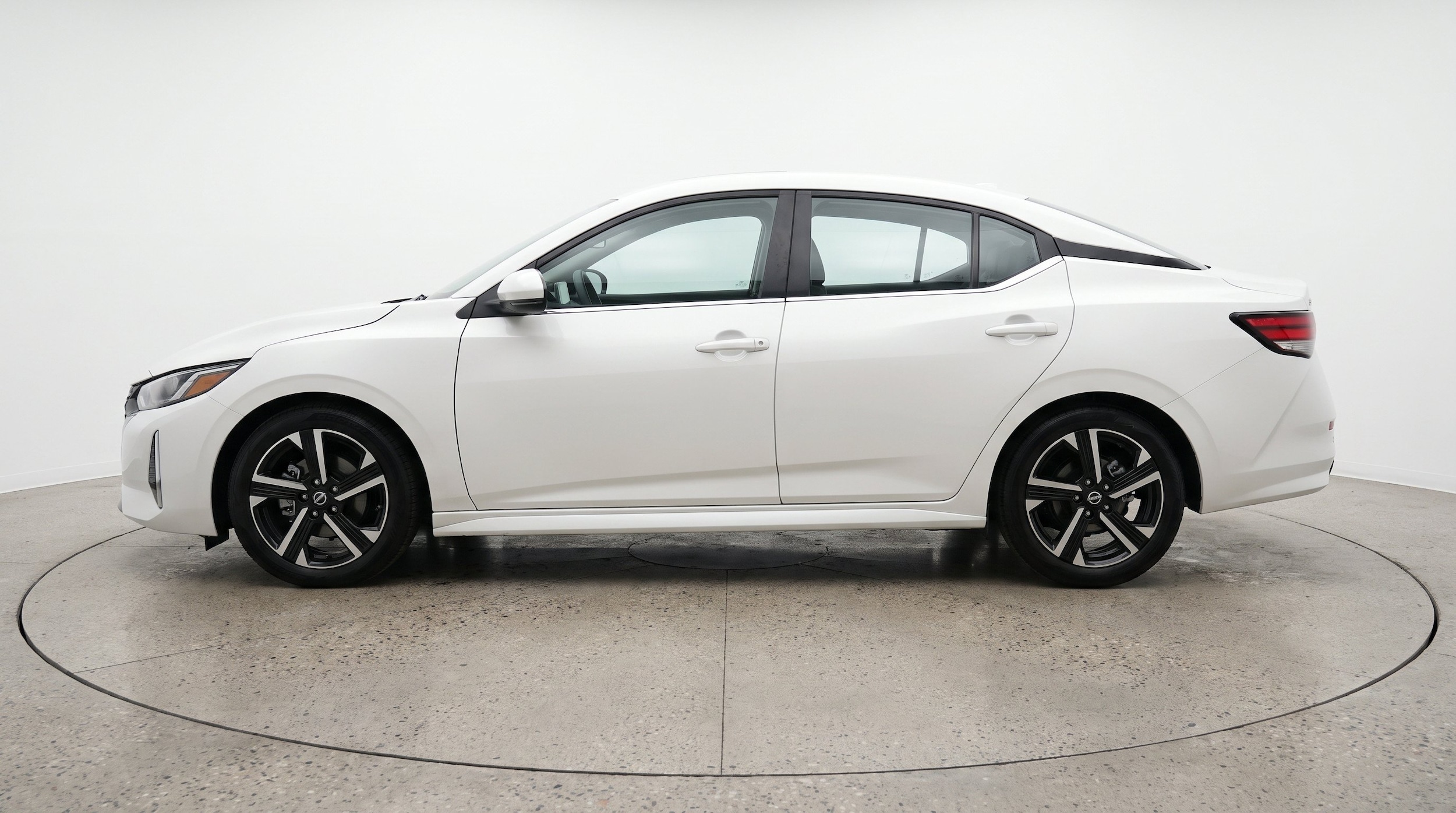 Thumbnail: 2025 Nissan Sentra - 5