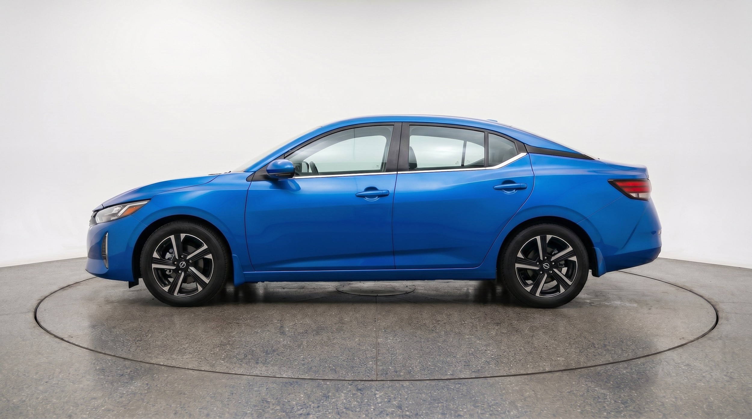 Thumbnail: 2025 Nissan Sentra - 5