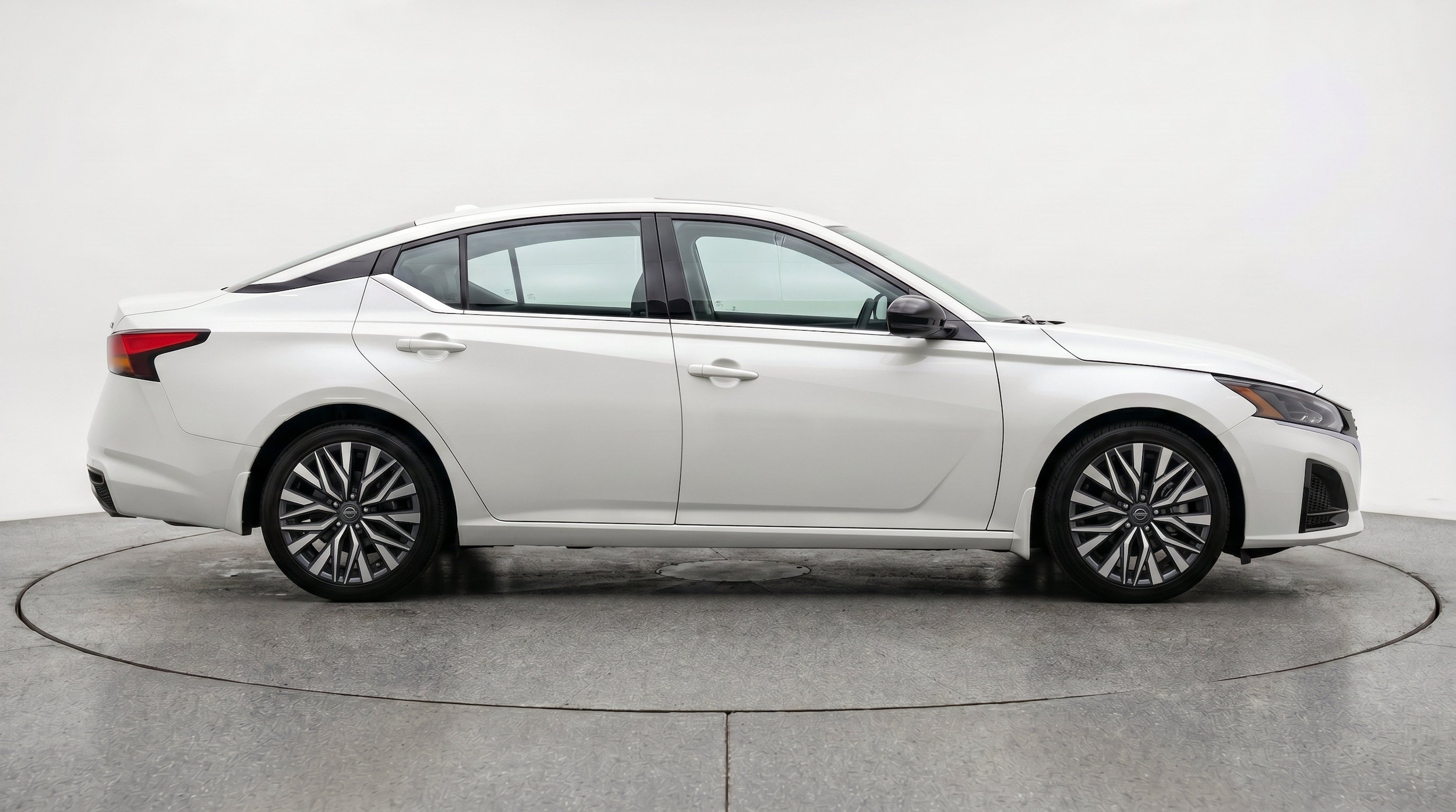 Thumbnail: 2026 Nissan Altima - 10