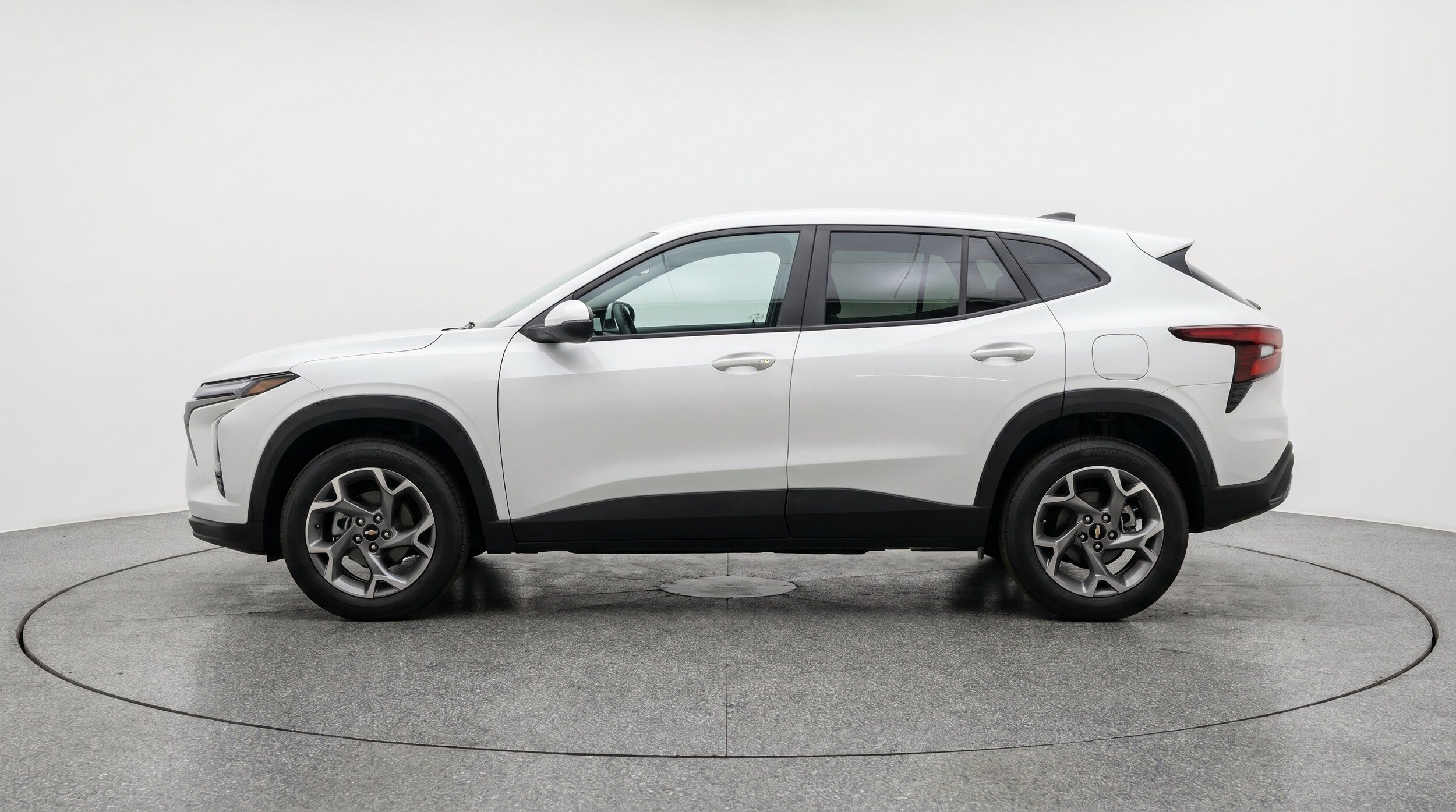 Thumbnail: 2025 Chevrolet Trax - 5