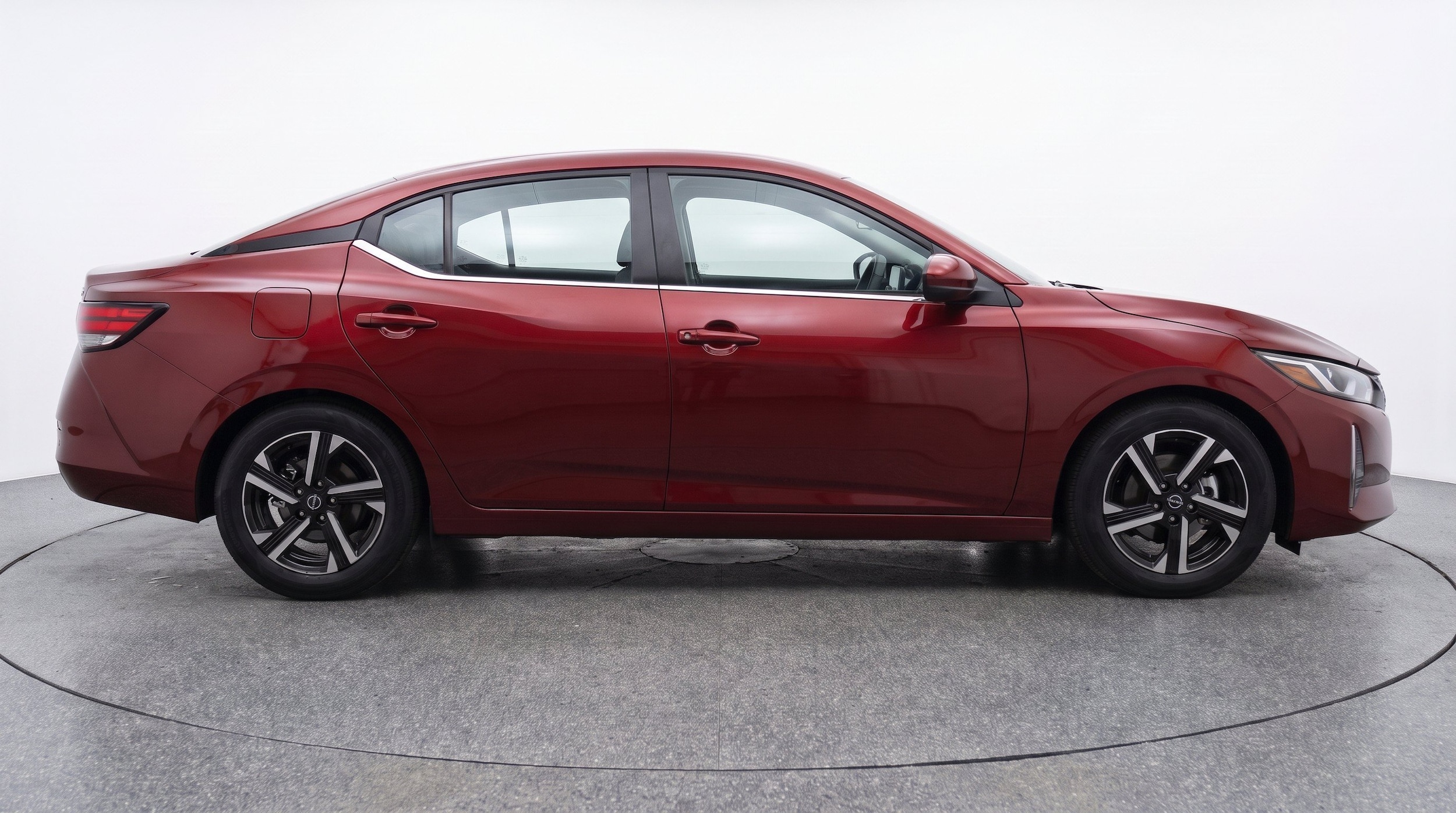 Thumbnail: 2025 Nissan Sentra - 10