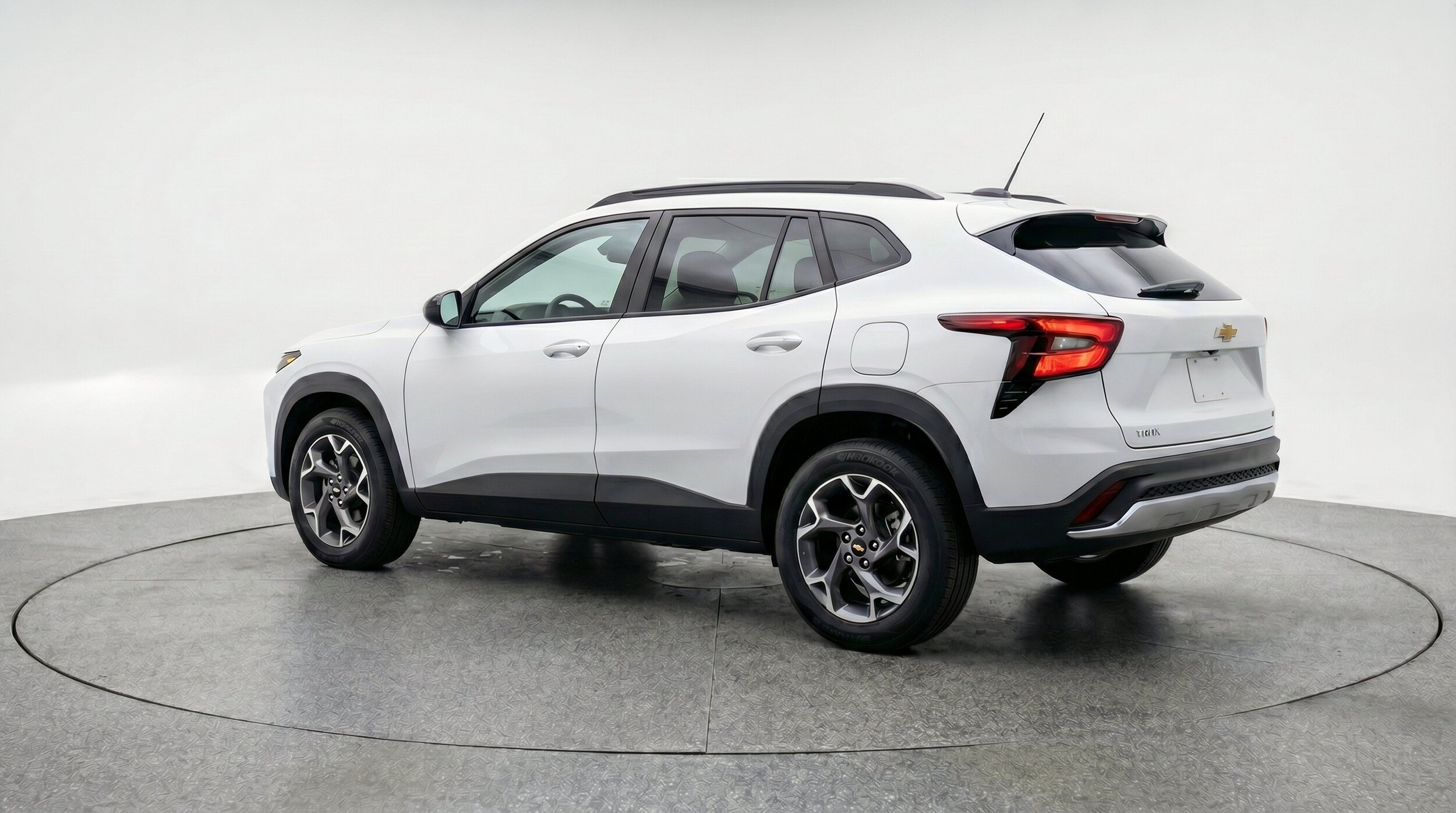 Thumbnail: 2025 Chevrolet Trax - 6