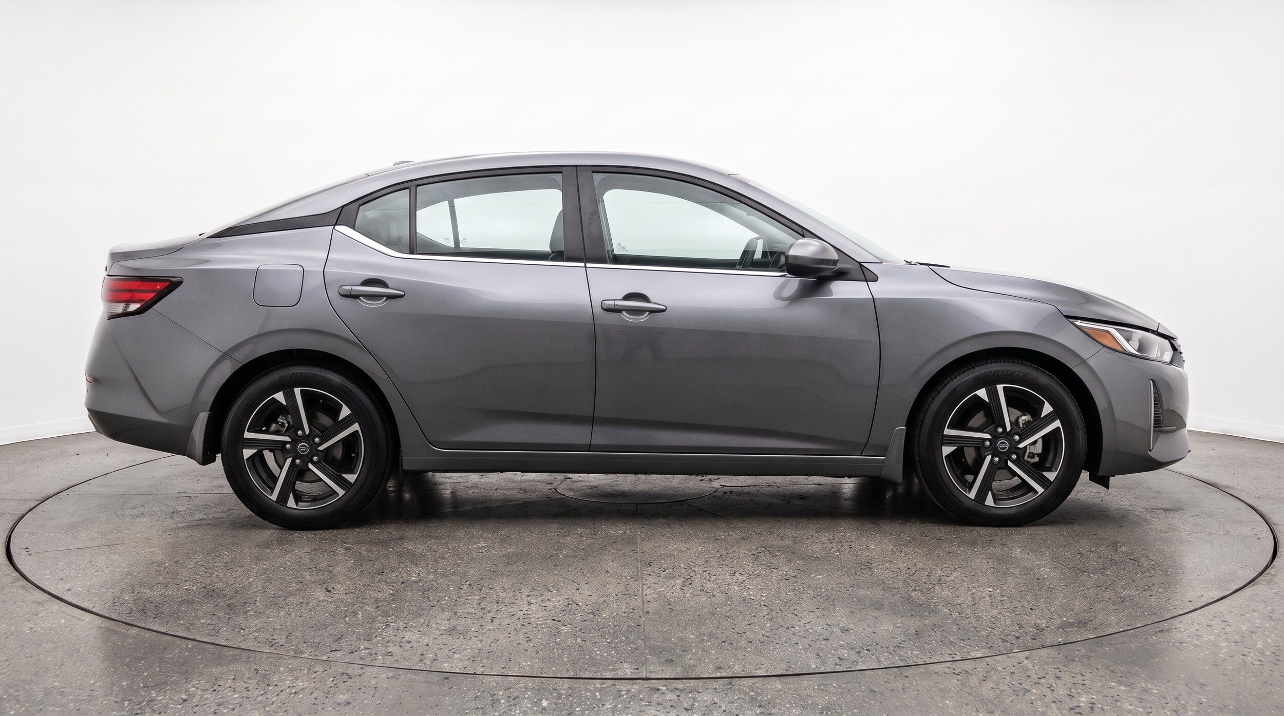 Thumbnail: 2025 Nissan Sentra - 10