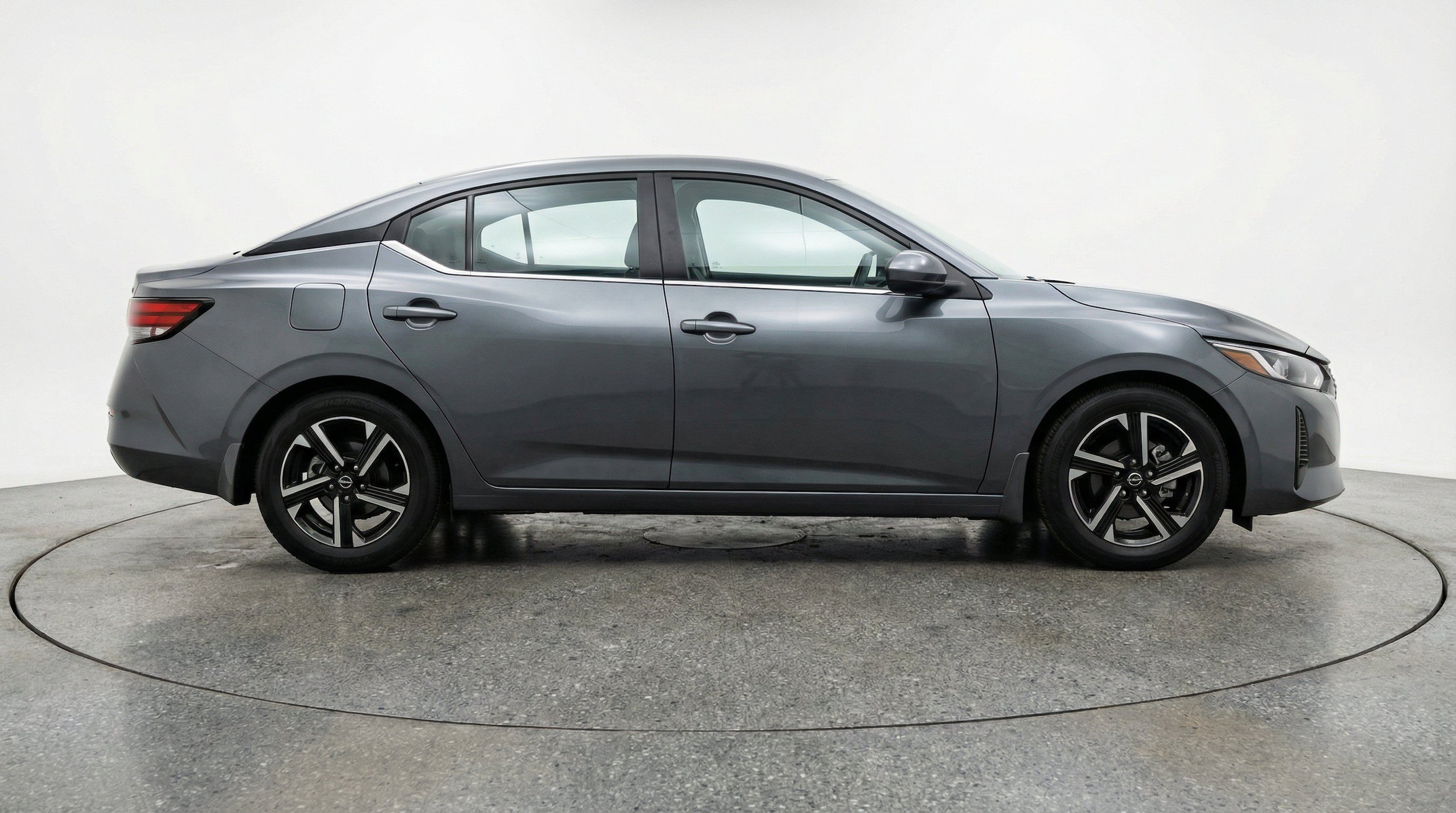 Thumbnail: 2025 Nissan Sentra - 10