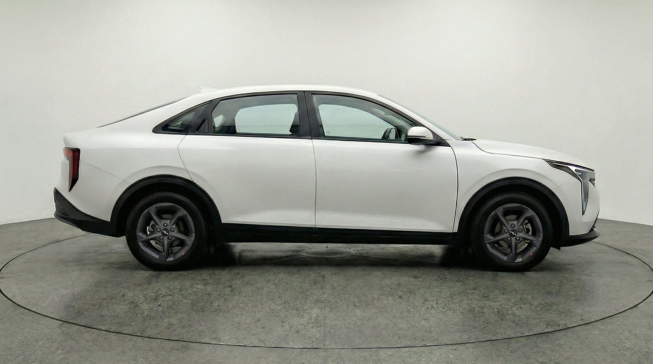 Thumbnail: 2025 Kia K4 - 10