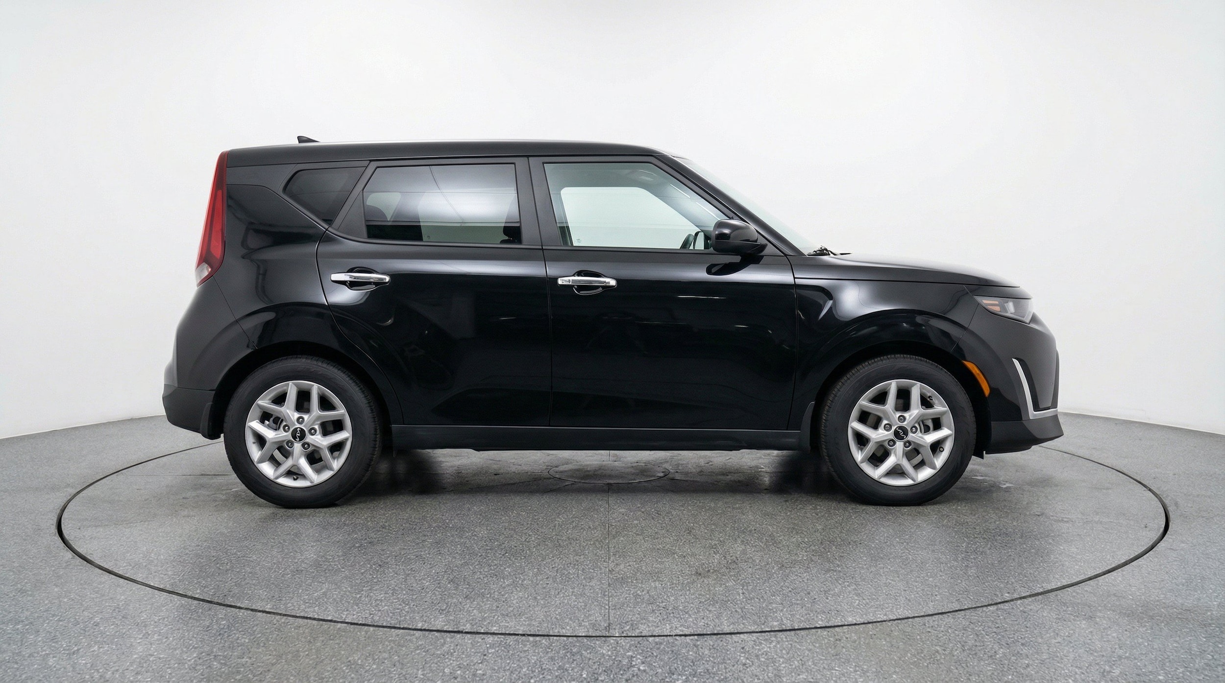 Thumbnail: 2025 Kia Soul - 11