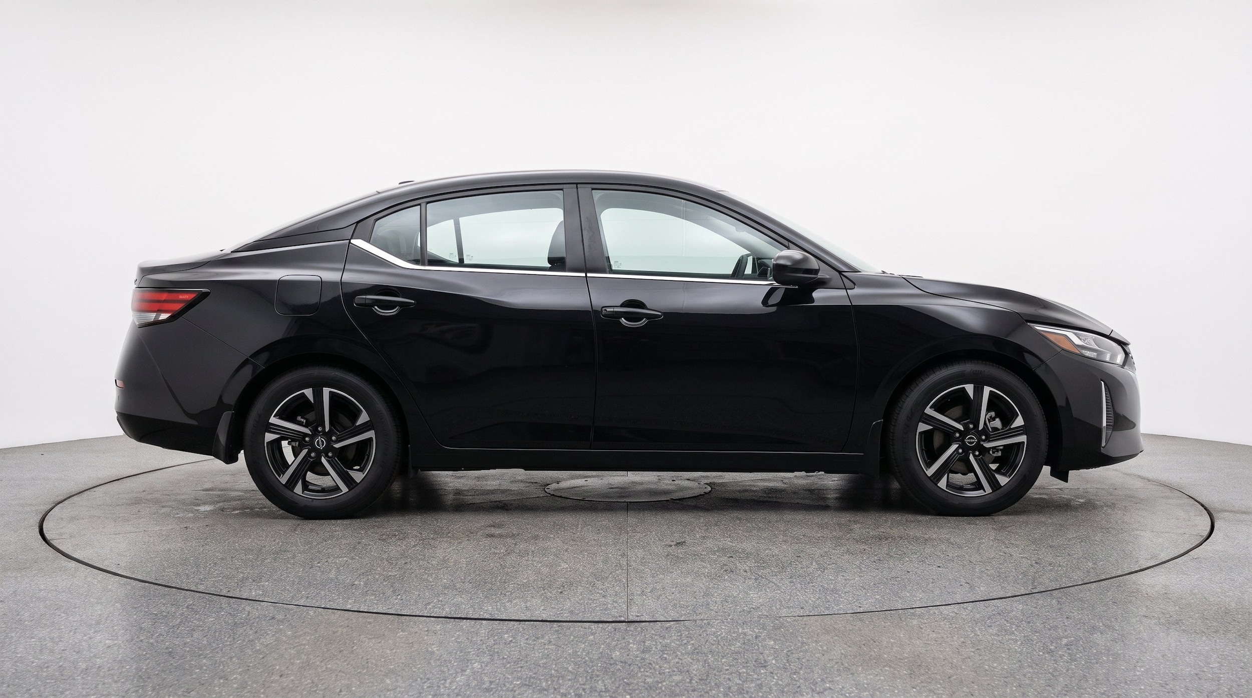 Thumbnail: 2025 Nissan Sentra - 10