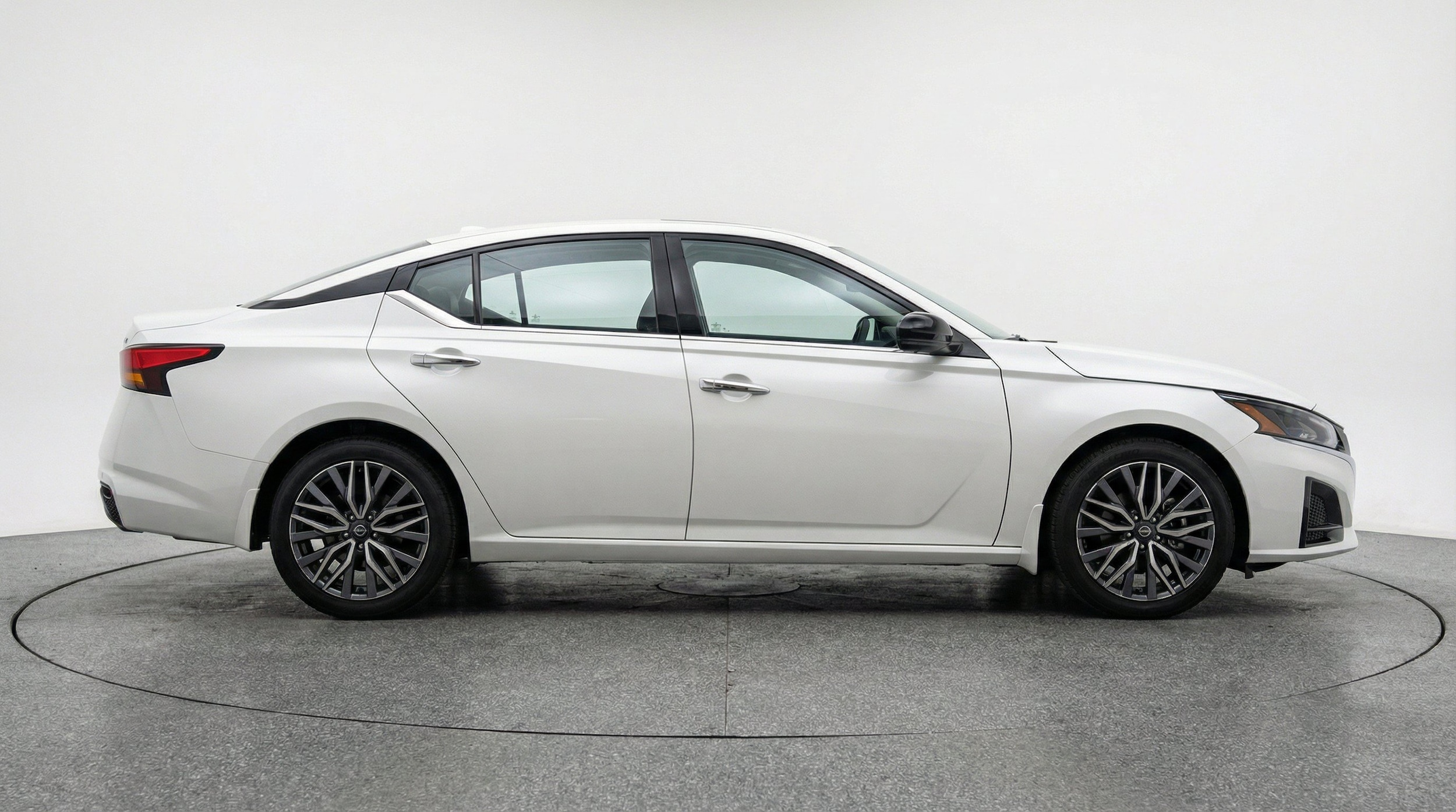 Thumbnail: 2025 Nissan Altima - 11