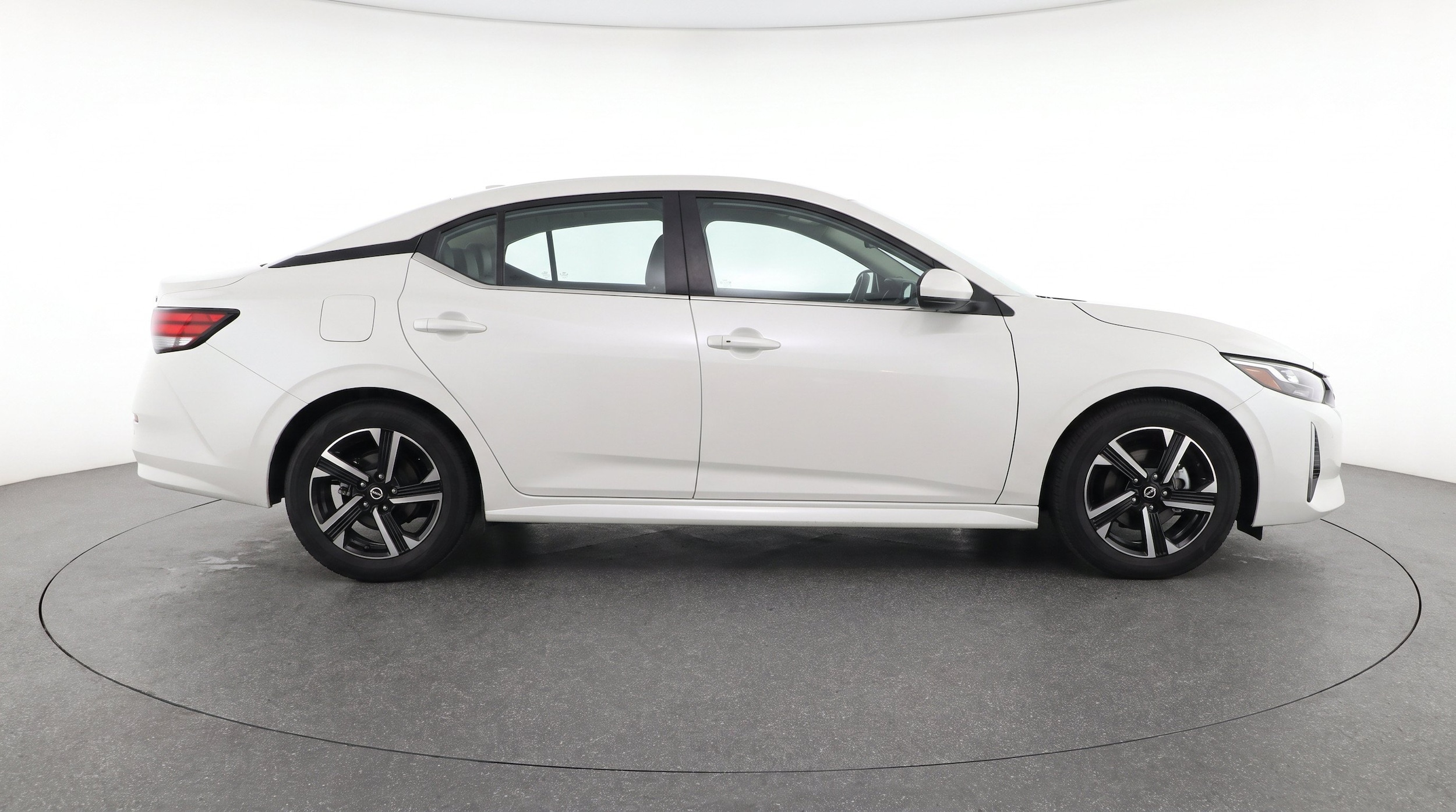 Thumbnail: 2025 Nissan Sentra - 10