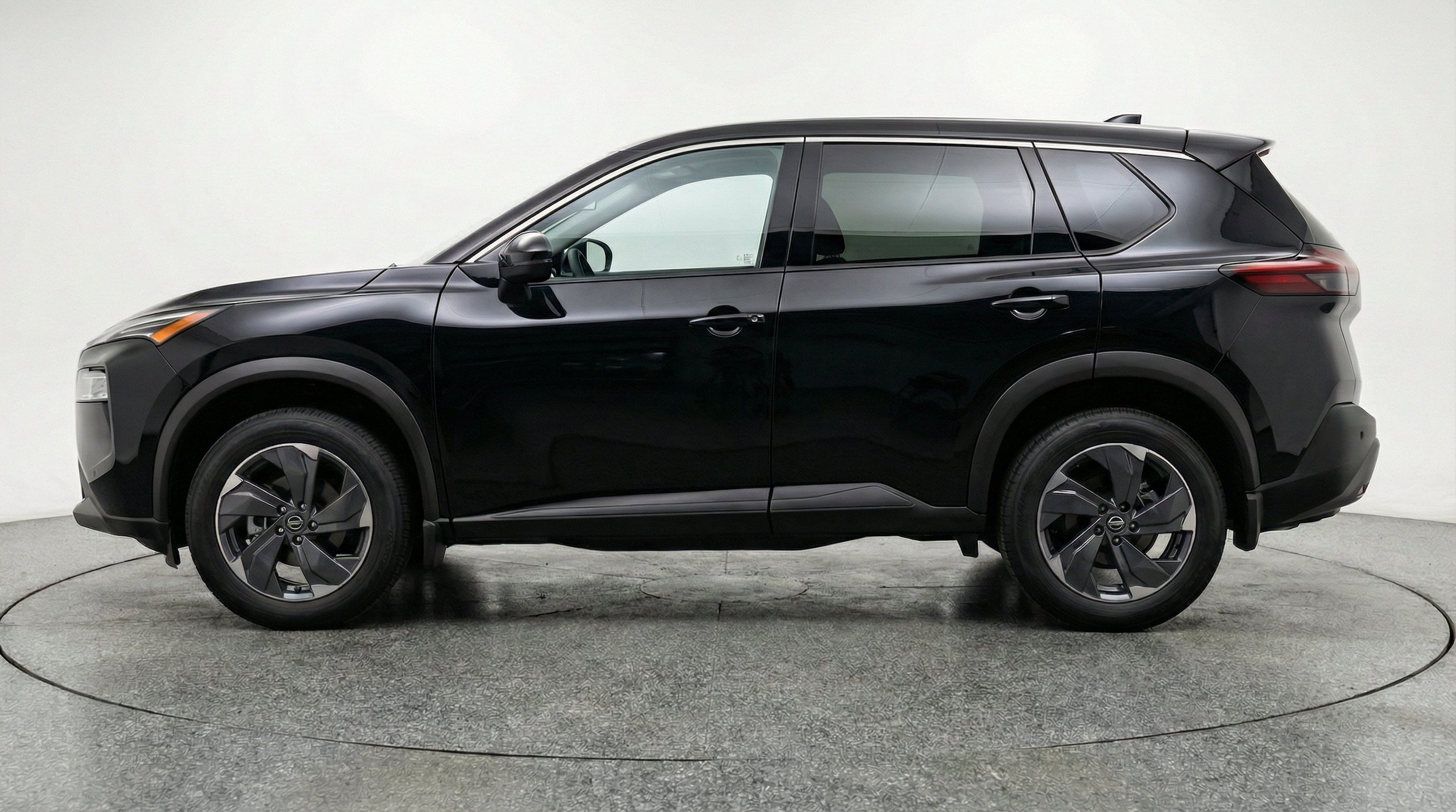 Thumbnail: 2025 Nissan Rogue - 5