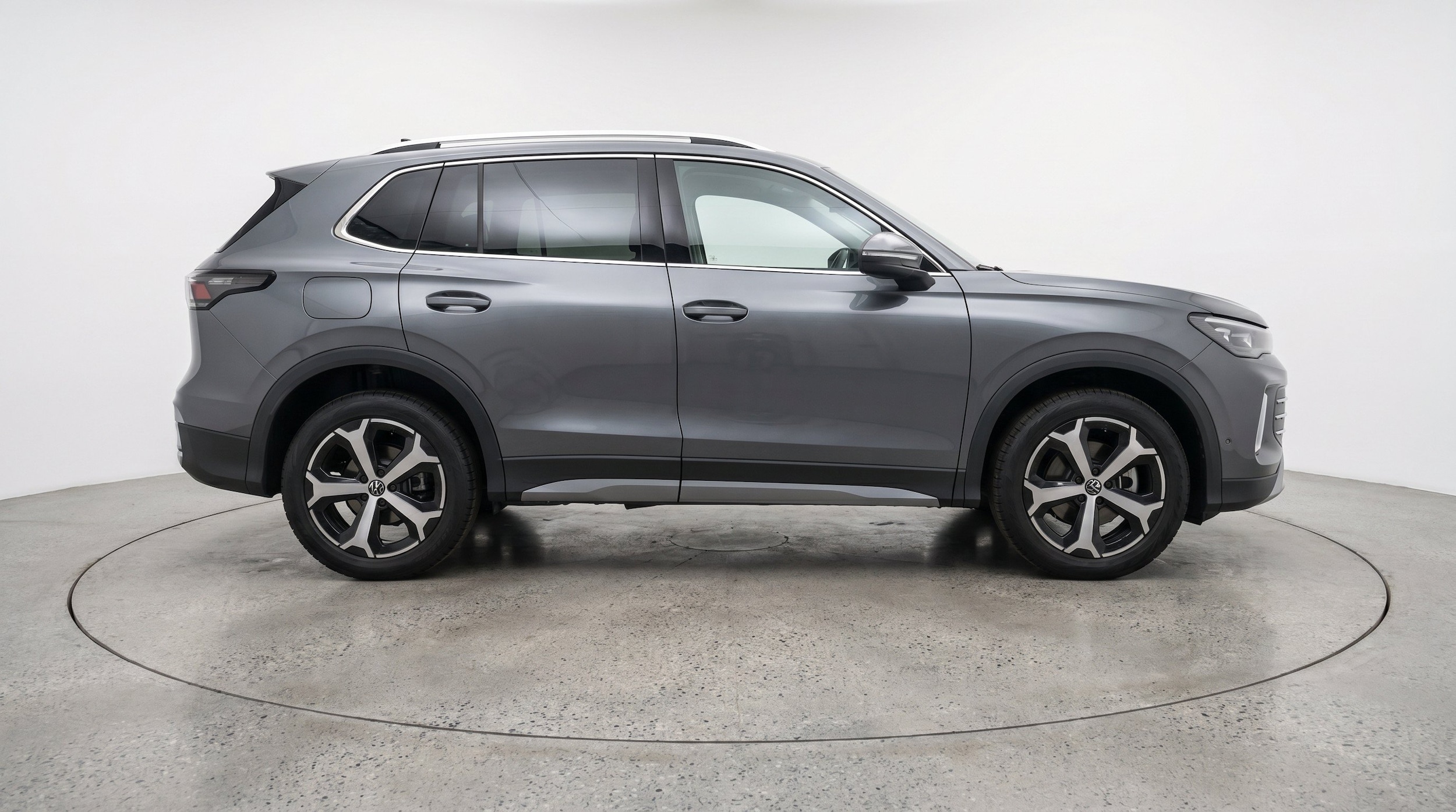Thumbnail: 2026 Volkswagen Tiguan - 10