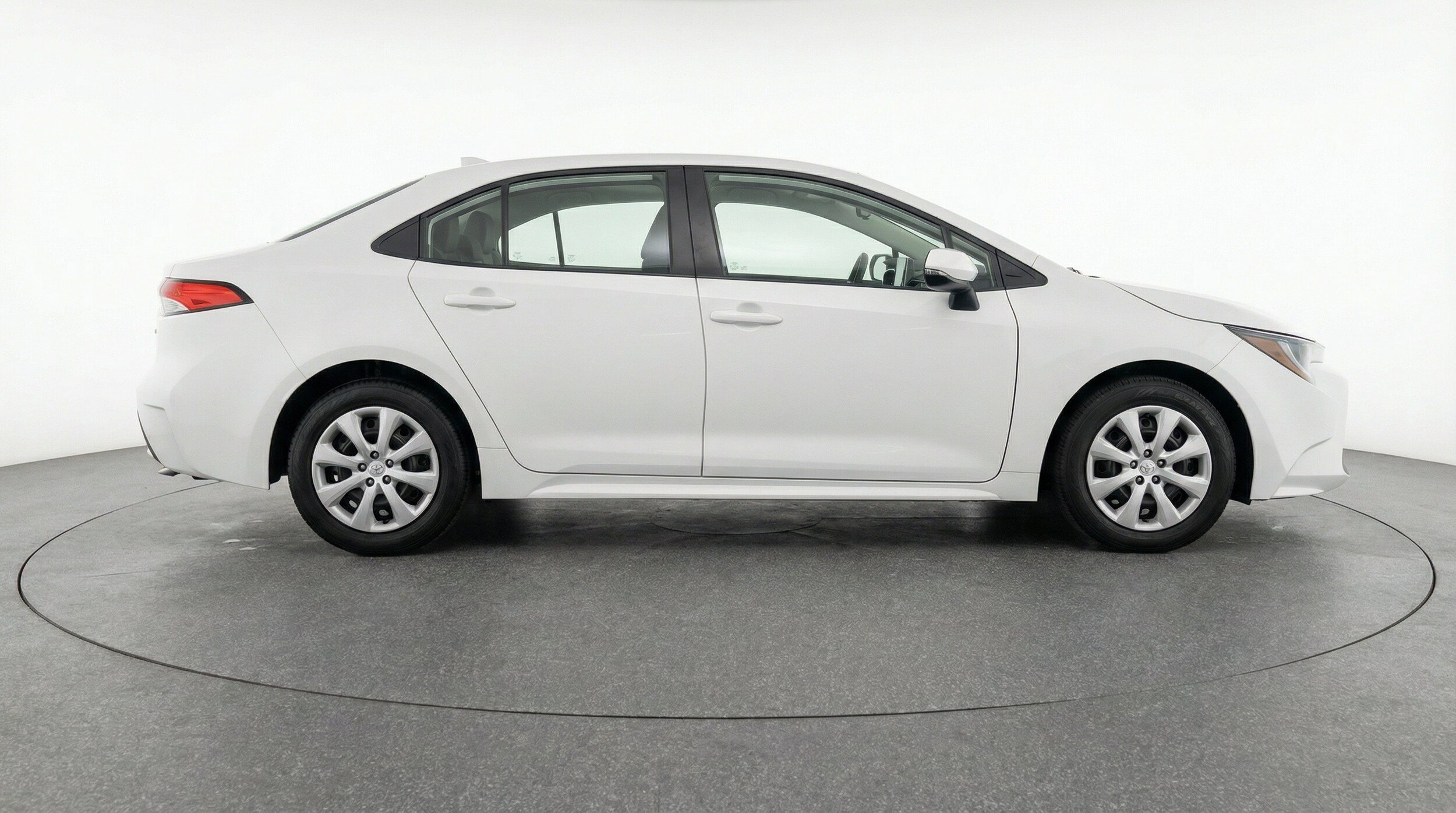 Thumbnail: 2025 Toyota Corolla - 11