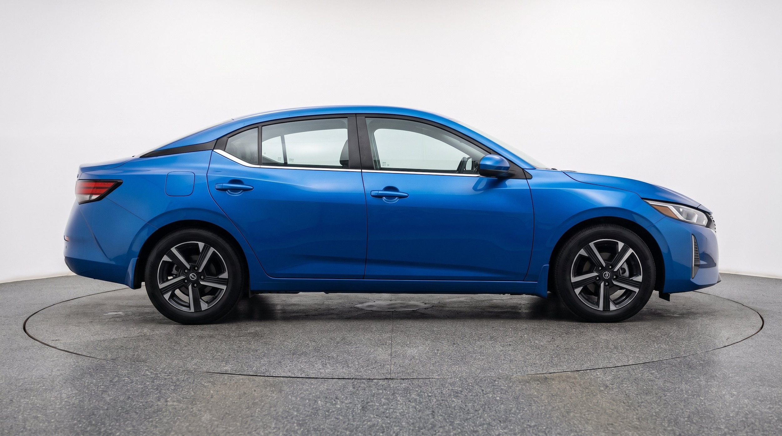 Thumbnail: 2025 Nissan Sentra - 10